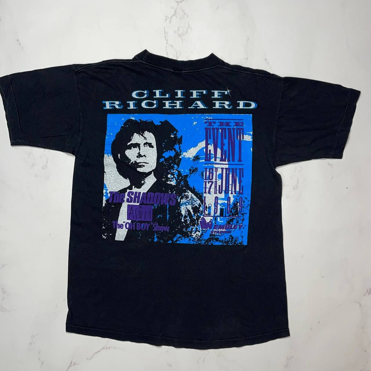 Vintage Cliff Richard 1989 rock band tour tee Vintage Size L Size US L / EU 52-54 / 3 - 9 Thumbnail