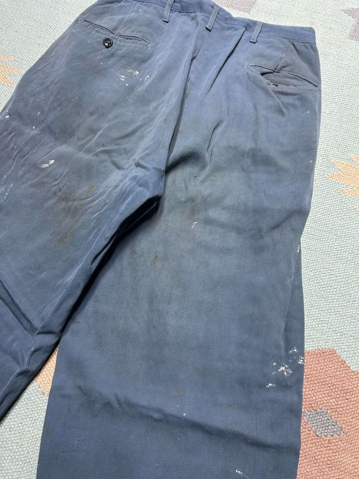 Vintage VTG 40s rayon gabardine slacks pleated paint distress 25x30 Size US 26 / EU 42 - 15 Thumbnail