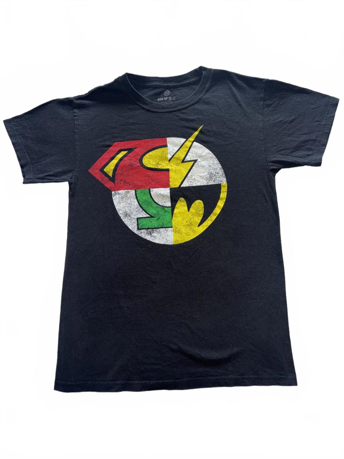 DC Comics Classic DC Superheroes Logo T-Shirt - Black Size US S / EU 44-46 / 1 - 1 Thumbnail