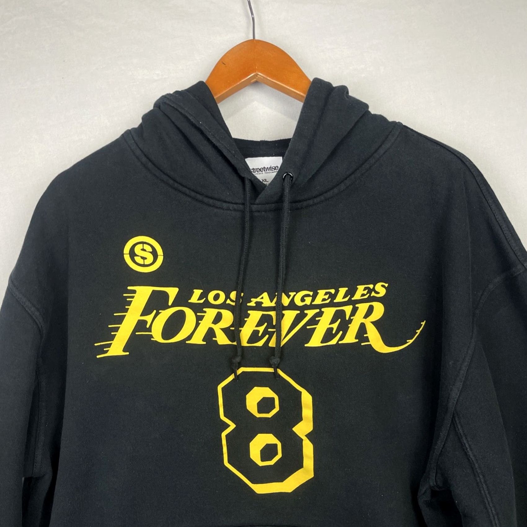 Vintage Streetwise Hoodie Mens XL Black Yellow Pullover Fleece Kobe Memorial Sweatshirt Size US XL / EU 56 / 4 - 3 Thumbnail