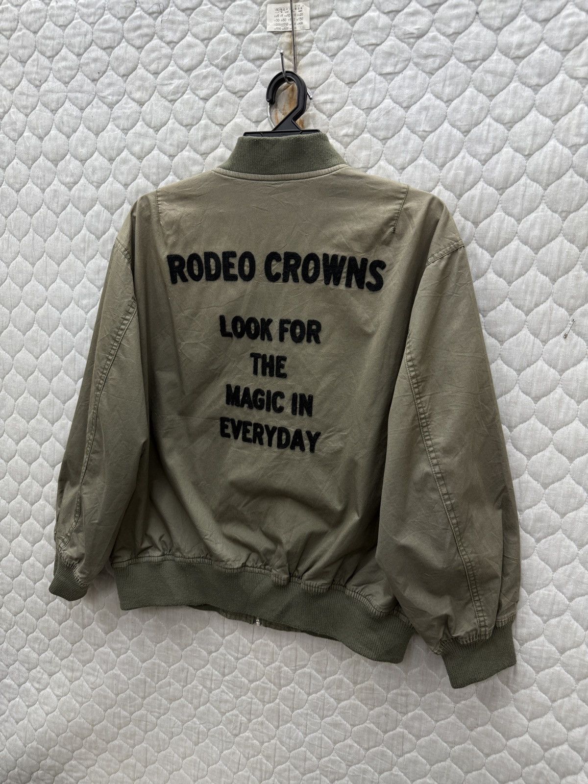 Hypebeast 🔥🔥🔥ARCHIVE RODEO CROWN BOMBER JACKWT Size US M / EU 48-50 / 2 - 3 Thumbnail