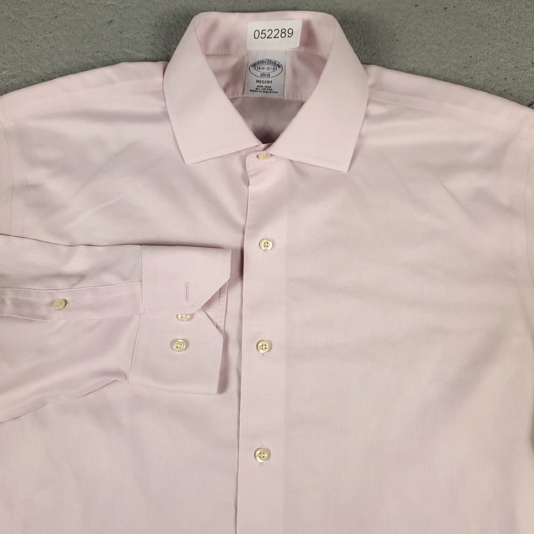 Brooks Brothers VINTAGE Brooks Brothers Dress Shirt Mens Size 16.5 Pink Cotton Business Casual Long Sleeve Button Up Size 42R - 2 Thumbnail