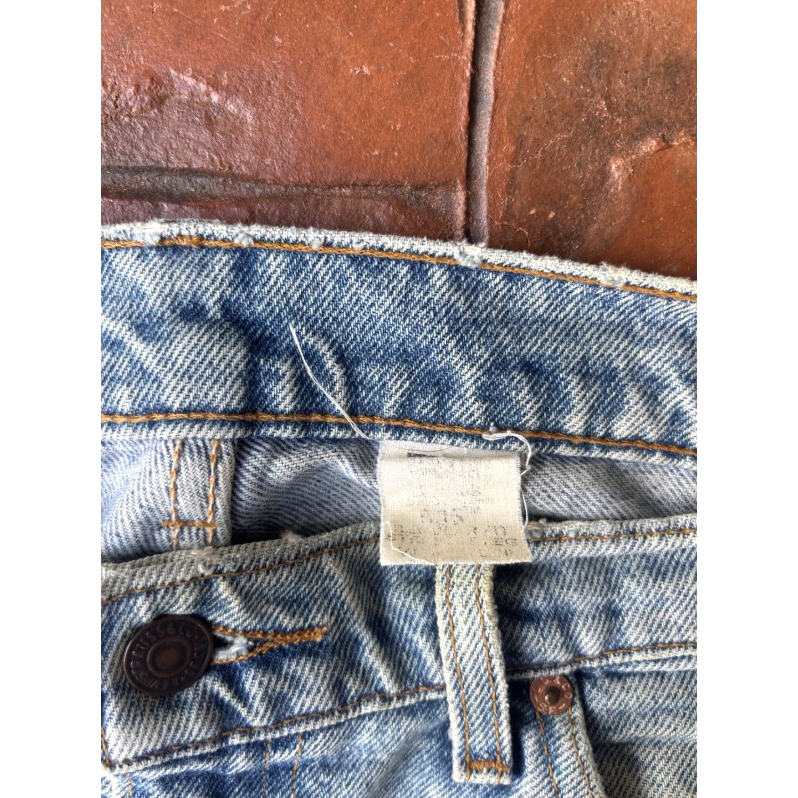 Levi's VINTAGE Levi's 505 Orange Tab Denim Jeans Men’s 34x30 Straight Leg USA Size US 34 / EU 50 - 3 Thumbnail