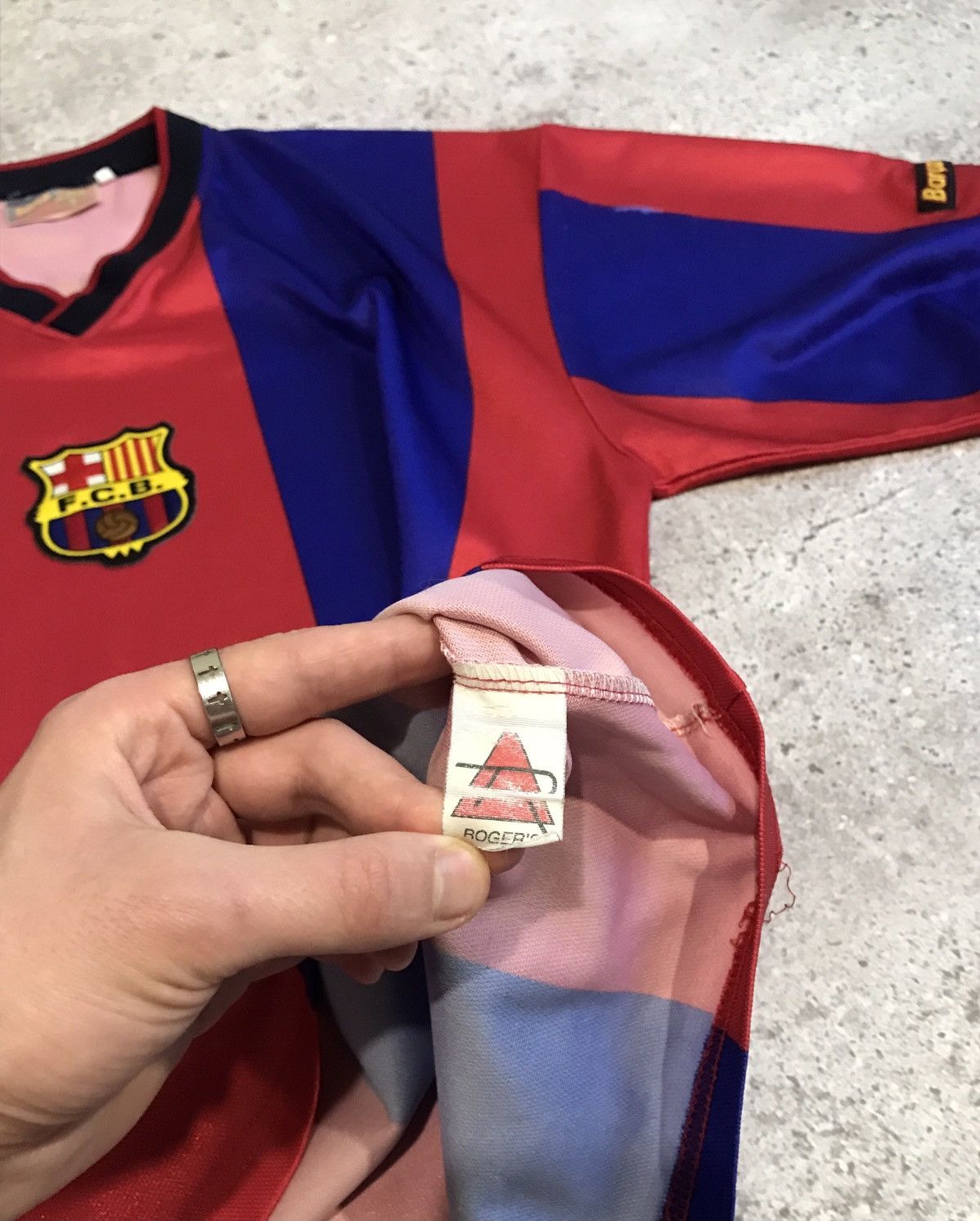 Vintage VINTAGE 90S T-SHIRT BARCELONA CENTRER LOGO “KLUIVERT” Size US L / EU 52-54 / 3 - 9 Thumbnail