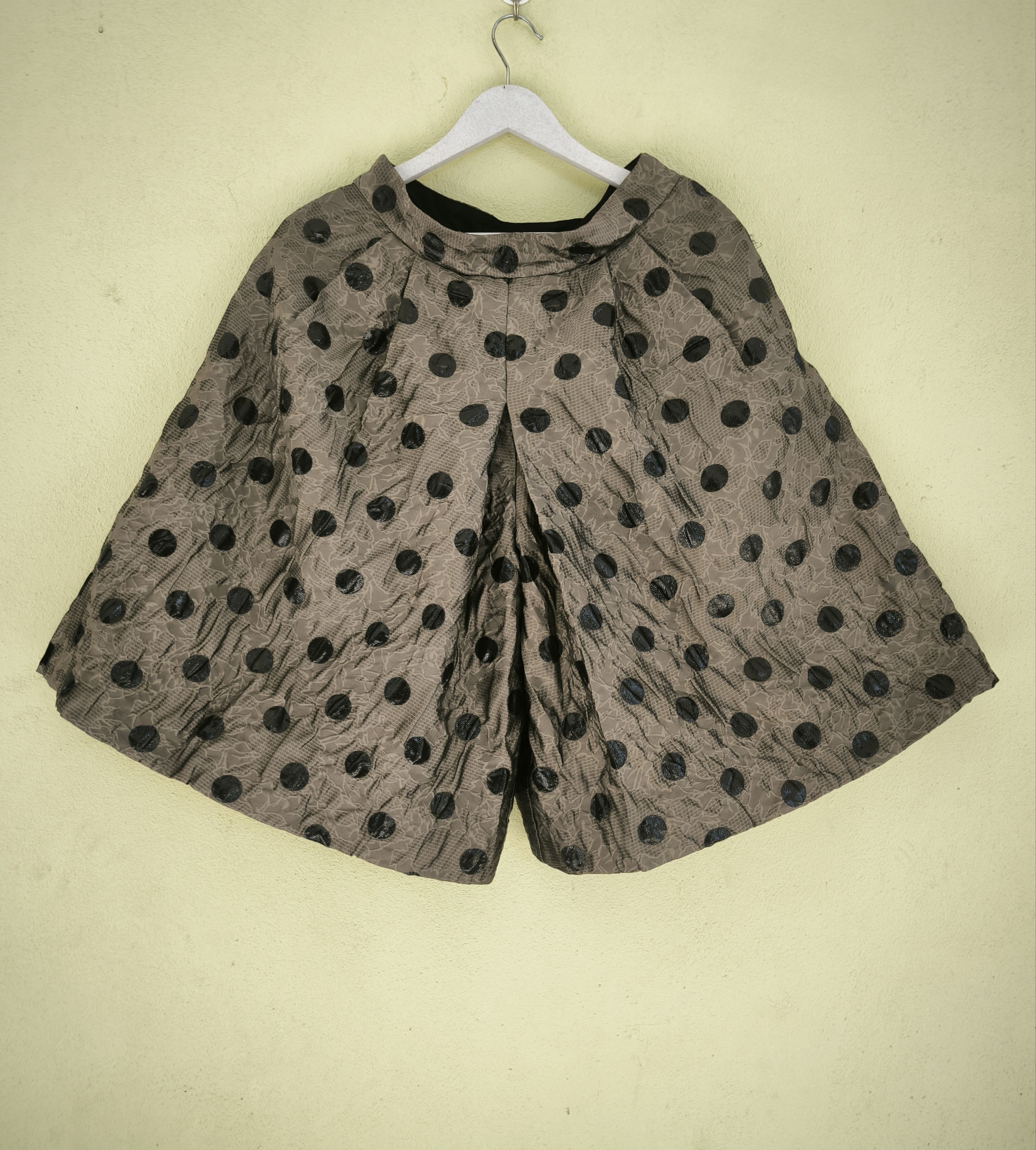 Marc by Marc Jacobs MARC BY MARC JACOBS polka dot short pants Size 27" / US 4 / IT 40 - 1 Thumbnail