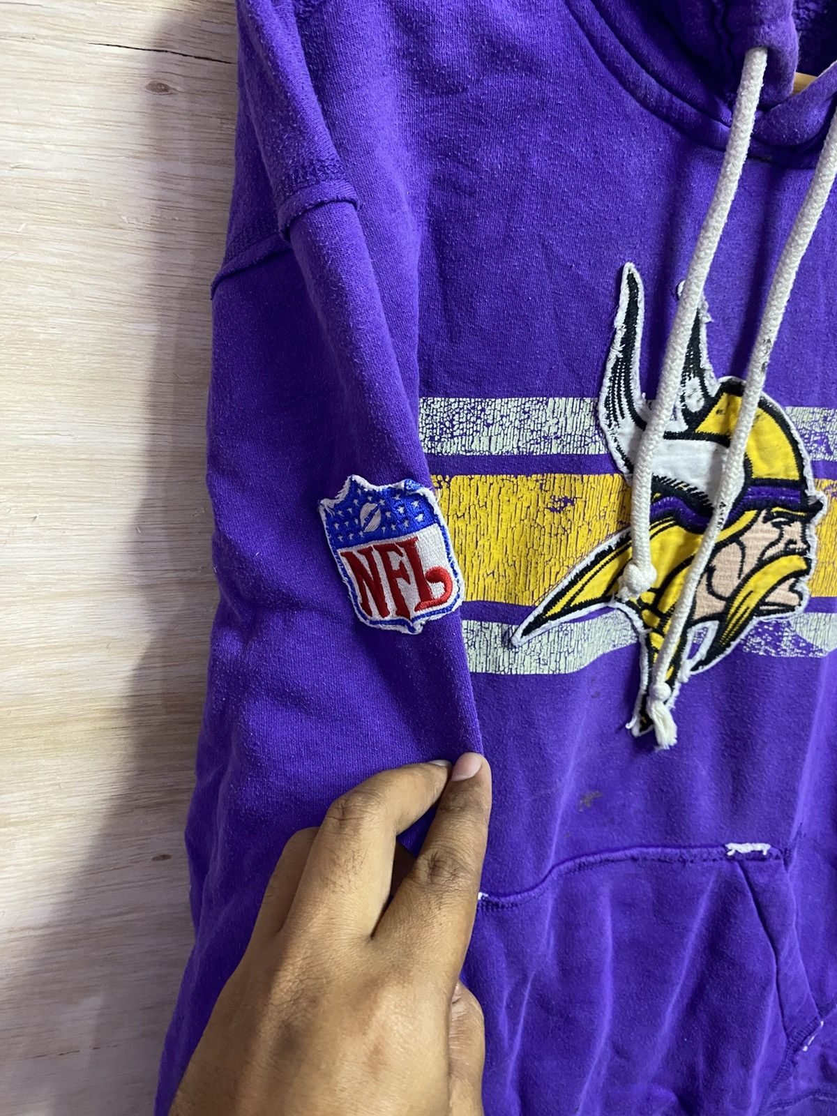 NFL Minnesota Vikings Stitch Applique Logo Pullover Hoodie Size US XL / EU 56 / 4 - 4 Thumbnail