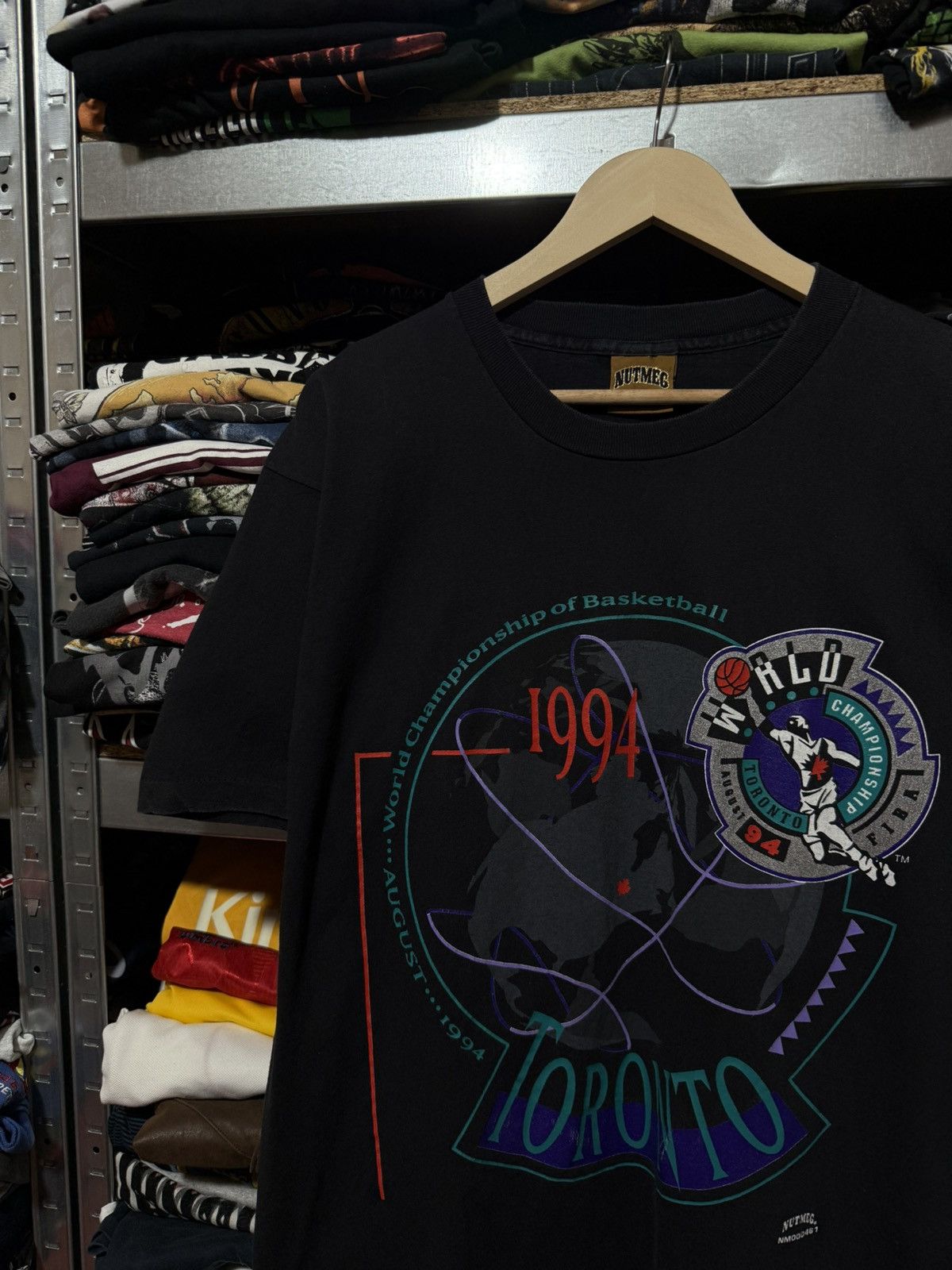 Nutmeg Vintage World of Championship Basketball Toronto 1994 Tee Size US XL / EU 56 / 4 - 3 Thumbnail
