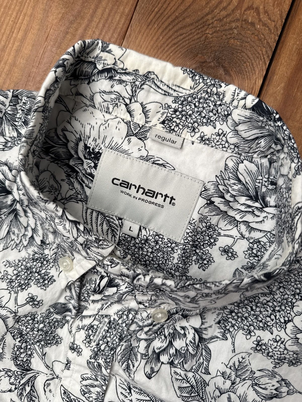 Carhartt Wip Carhartt Work In Progress White Rose Floral Button Shirt Size US L / EU 52-54 / 3 - 2 Thumbnail