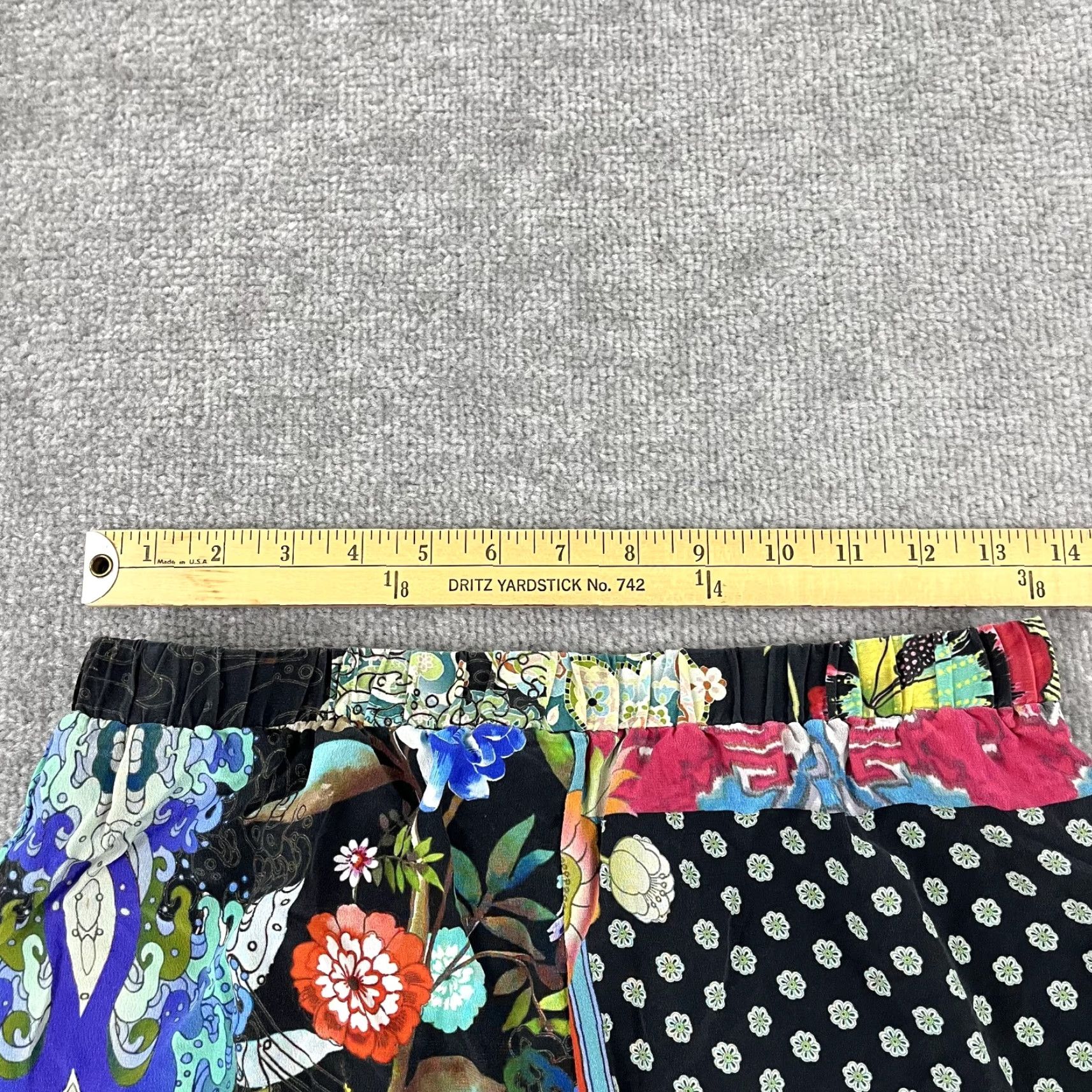 Johnny Was Johnny Was Women's XS Shorts Floral Abstract Art 2-Inch Lounge Casual Spring Summer Winter Size 27" / US 4 / IT 40 - 3 Thumbnail