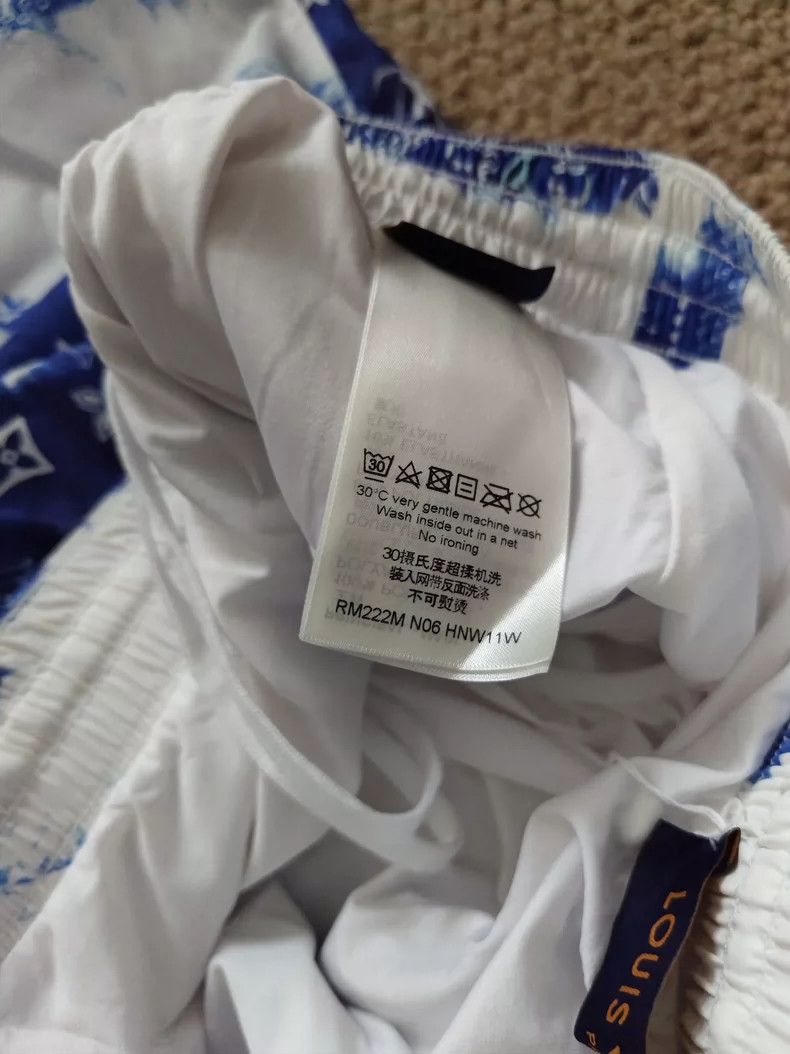 Louis Vuitton Louis Vuitton size xs Blue and white tie-dyed shorts Size US 28 / EU 44 - 5 Thumbnail