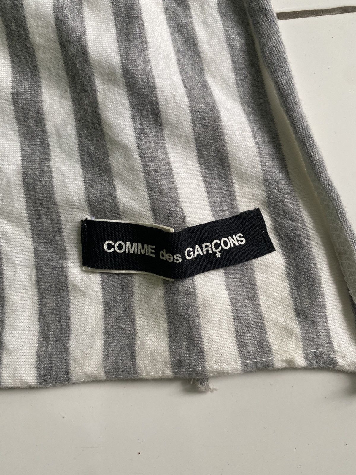CDG by Comme des Garcons Printed Stripe Stole Grey white CDG CDG CDG Size ONE SIZE - 5 Thumbnail