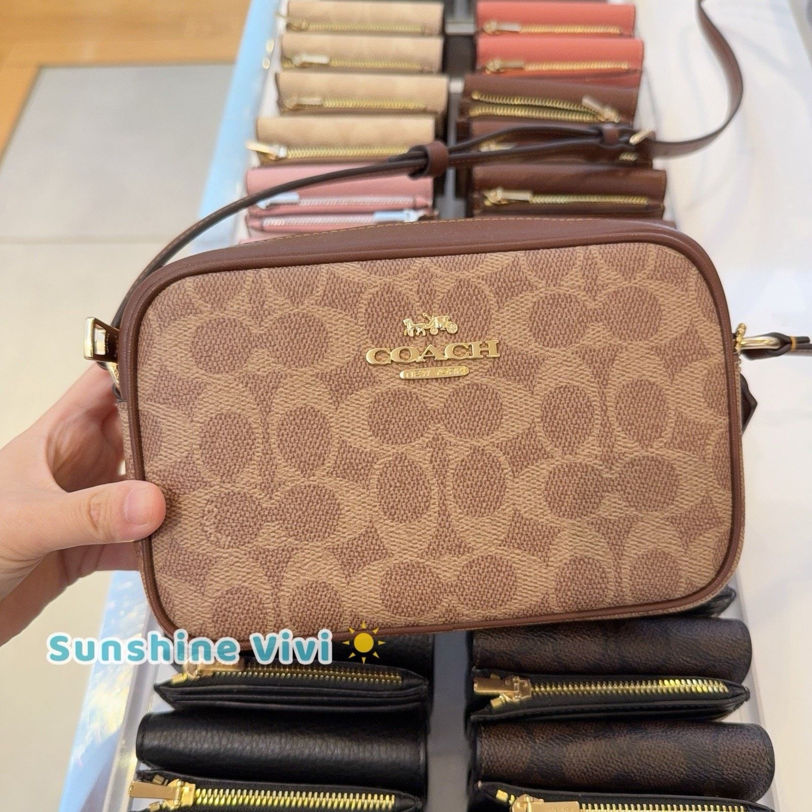 Coach NWT Coach CY752 Mini Jamie Camera Bag Gold/Tan/Brown Size ONE SIZE - 1 Thumbnail