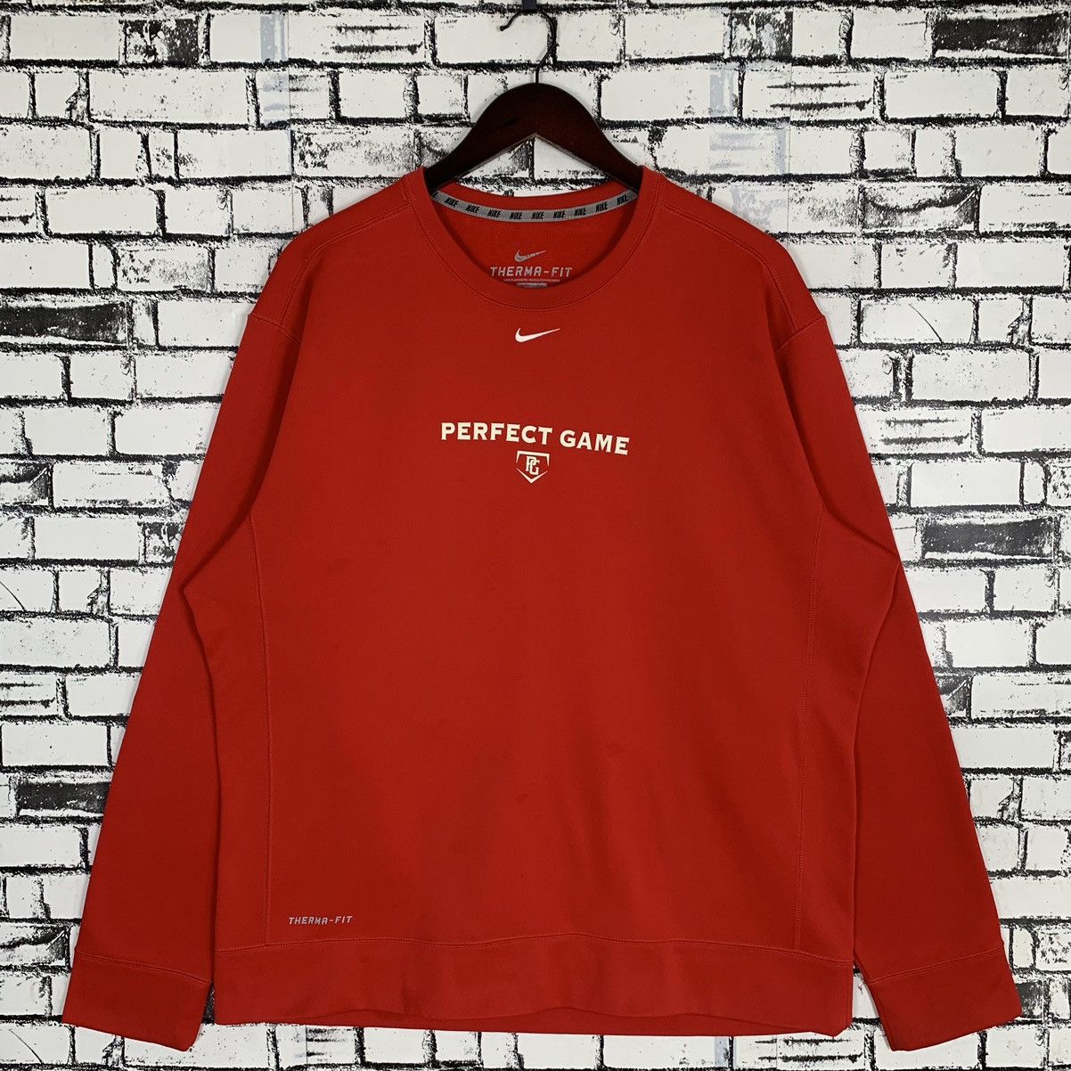 Nike Vintage Sportwear Nike Small Logo Sweatshirt Crewneck Size US XL / EU 56 / 4 - 1 Thumbnail