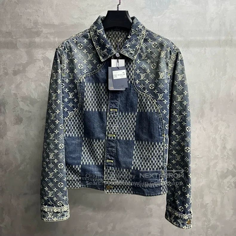 Louis Vuitton Louis Vuitton Navy Blue Logo Plaid Print Patchwork Jacket Size US M / EU 48-50 / 2 - 1 Thumbnail