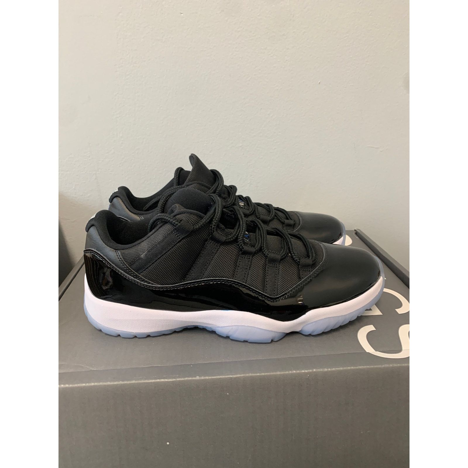 Nike Nike Air Jordan 11 Retro Low Space Jam Size 11 Used Size US 11 / EU 44 - 1 Thumbnail