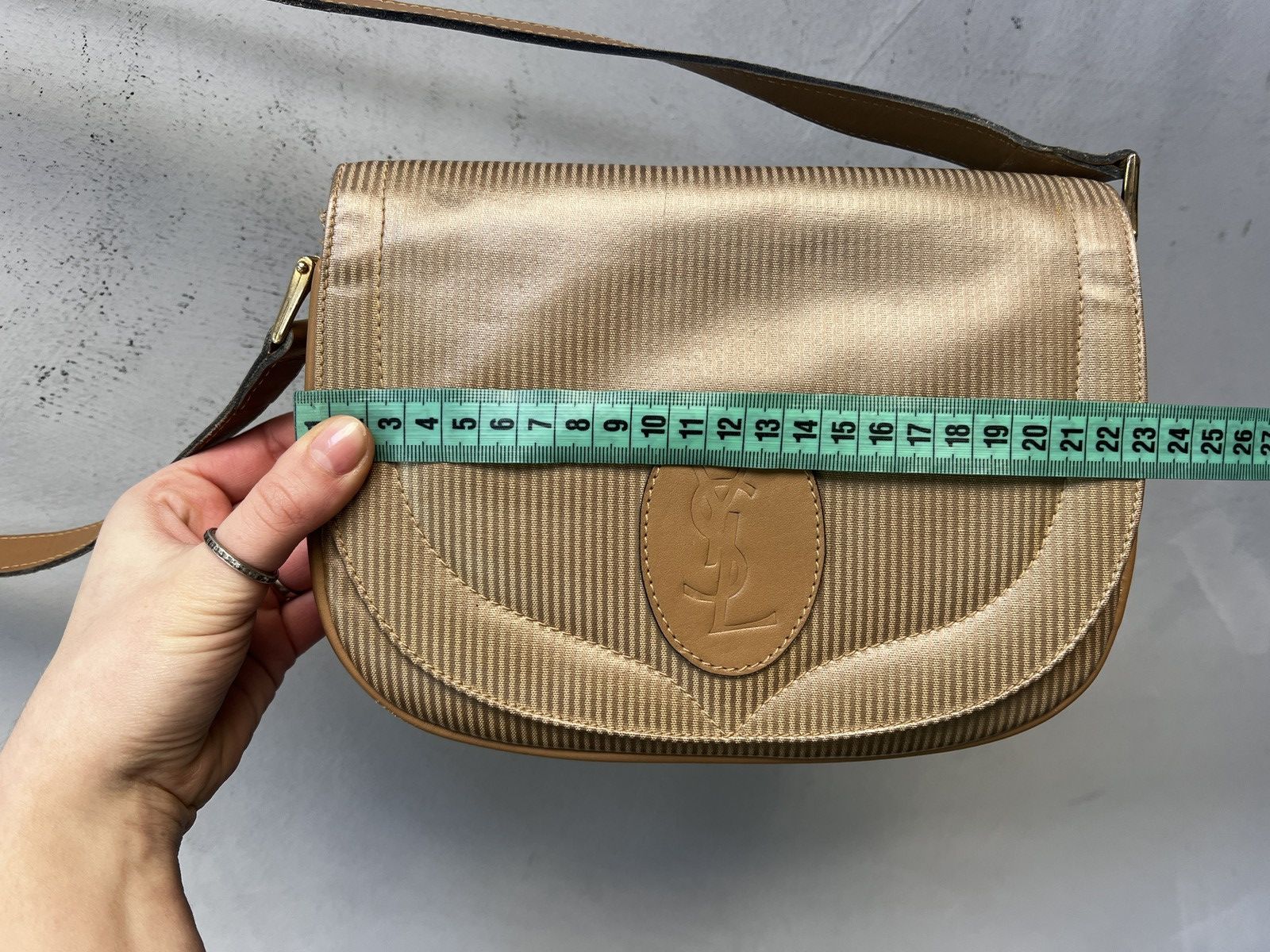 Yves Saint Laurent Beige Yves Saint Laurent Shoulder Bag Vintage 90s Size ONE SIZE - 11 Thumbnail