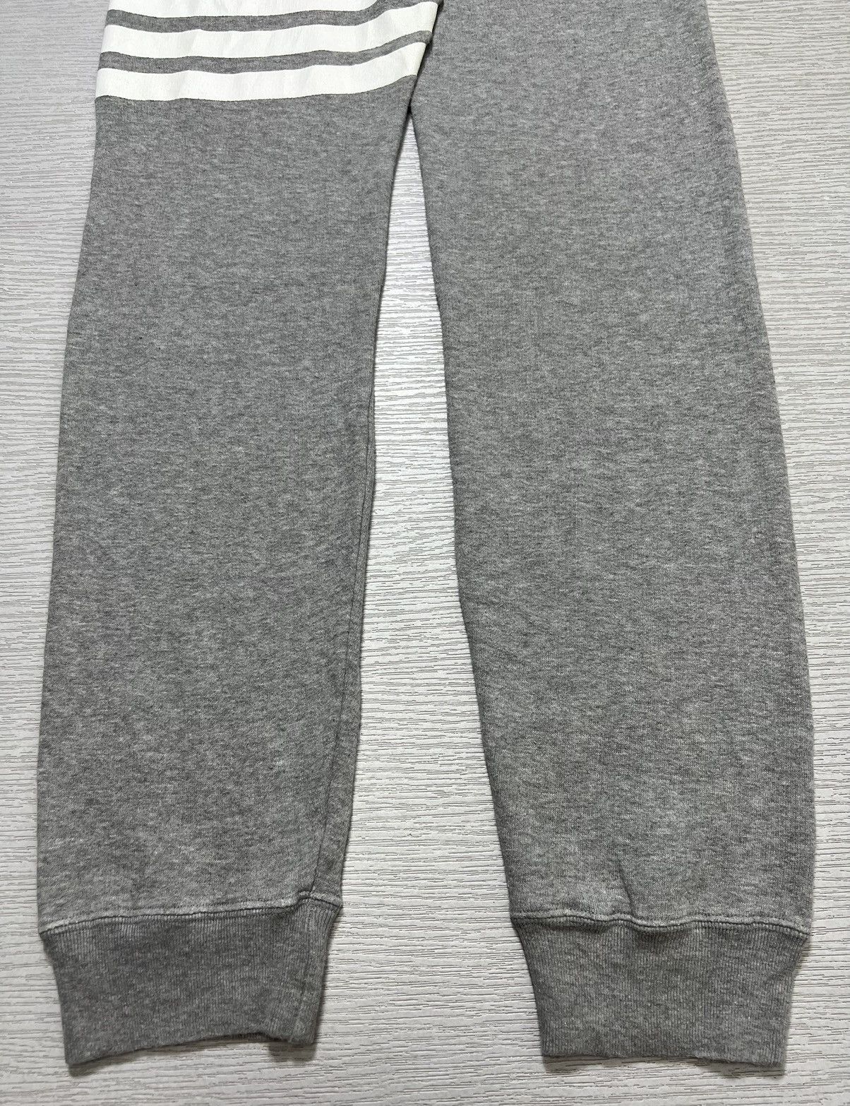 Thom Browne Thom Browne - Classic Loopback 4 Bar Sweatpants Size US 28 / EU 44 - 12 Thumbnail