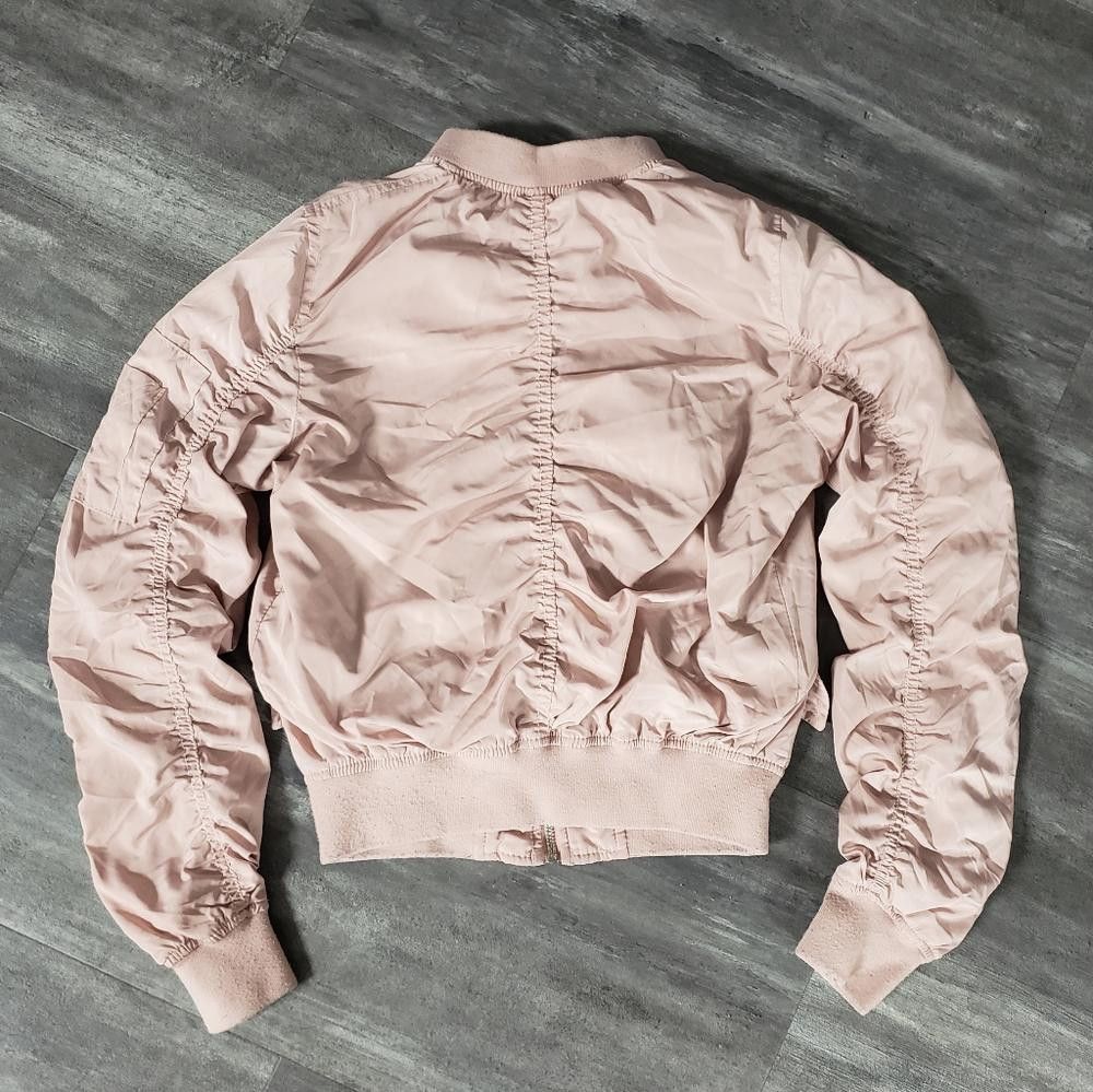 Bershka Dust Pink Ruched Bershka Bomber Zip Up Size XS / US 0-2 / IT 36-38 - 2 Thumbnail