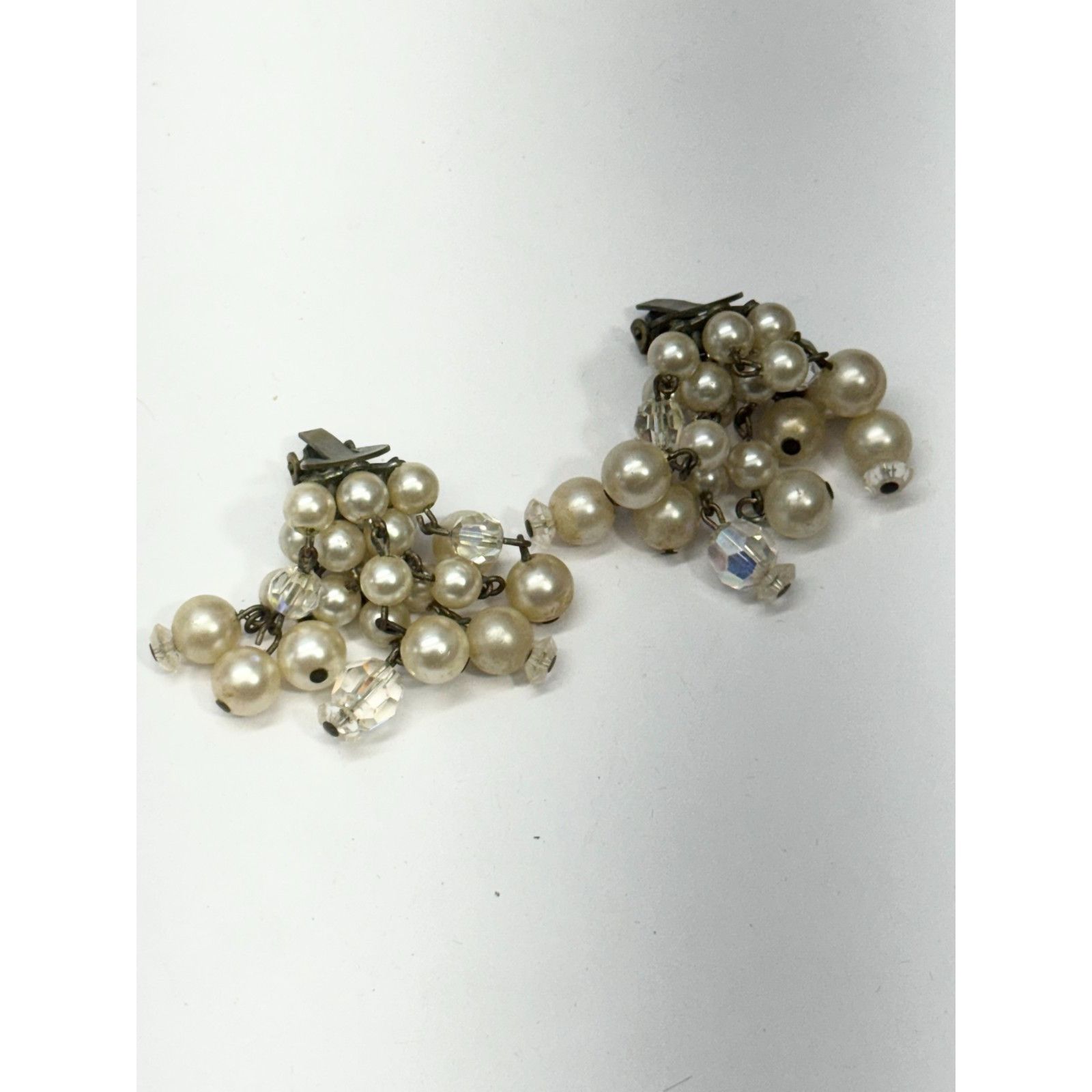 Vintage Vintage waterfall cluster faux pearl crystal clip on earring Size ONE SIZE - 4 Thumbnail