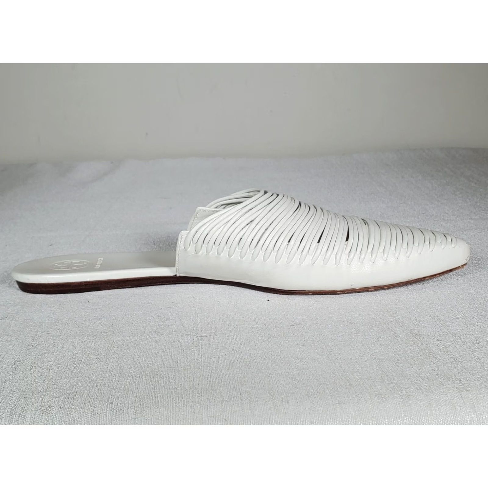 Tory Burch Tory Burch Sienna Flat Slide Mestico White Woven Leather Sandals Women's US 7 M Size US 7 / IT 37 - 6 Thumbnail