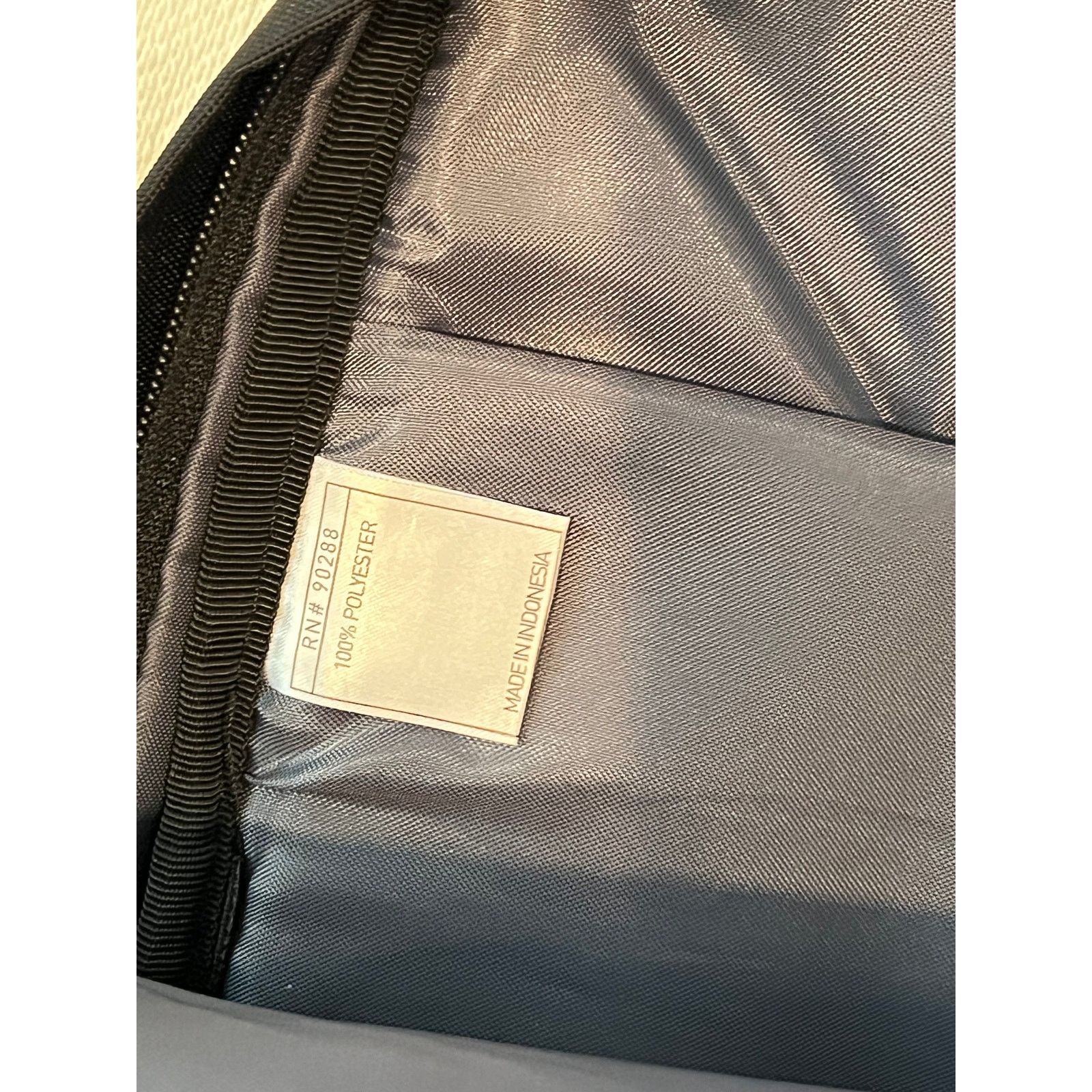 Adidas Adidas Classic Three Stripes Backpack Size 28 - 6 Thumbnail