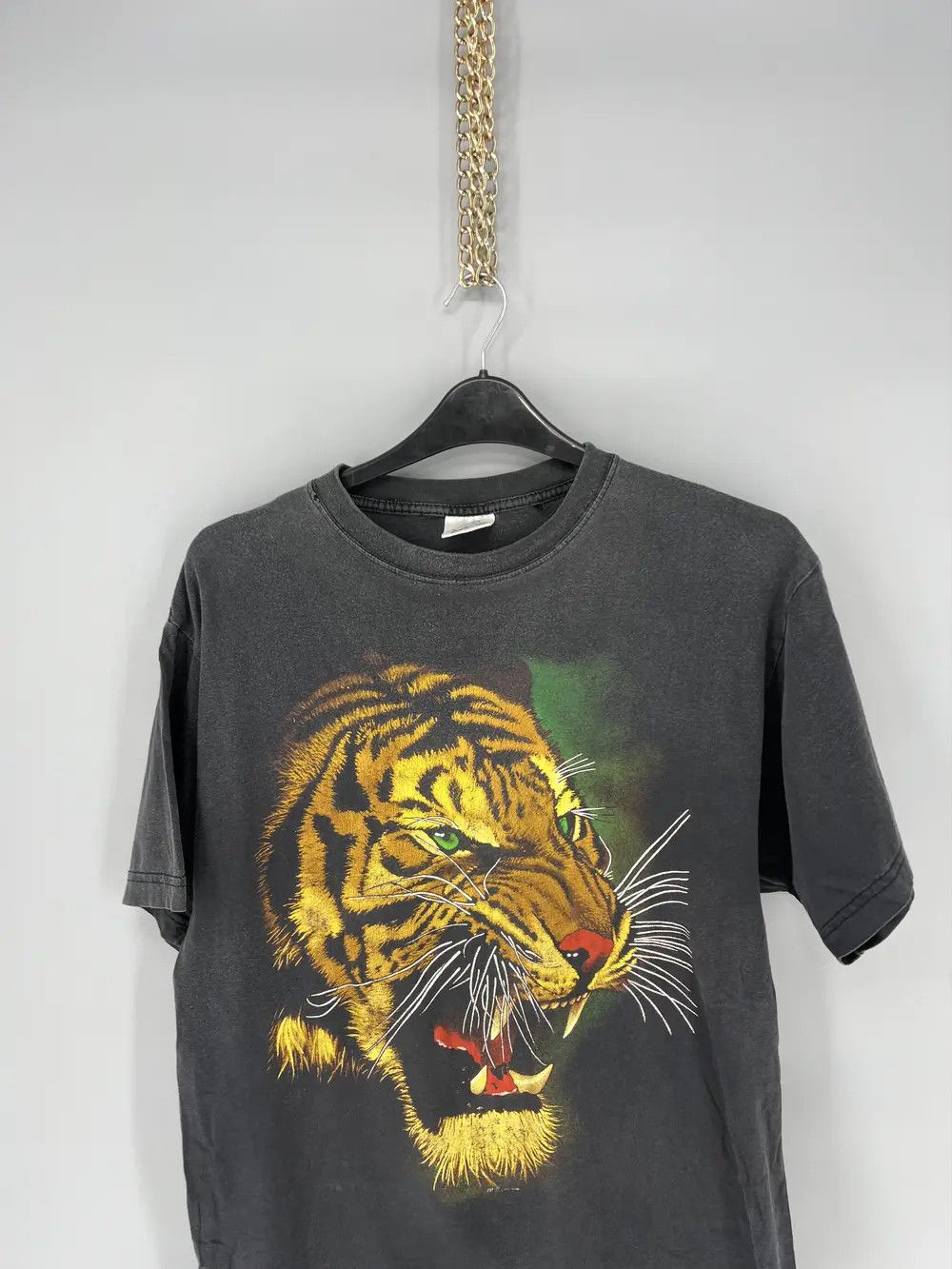 Vintage Vintage 90s Tiger Face Boxy Fit Tee Zip It London Size US L / EU 52-54 / 3 - 4 Thumbnail