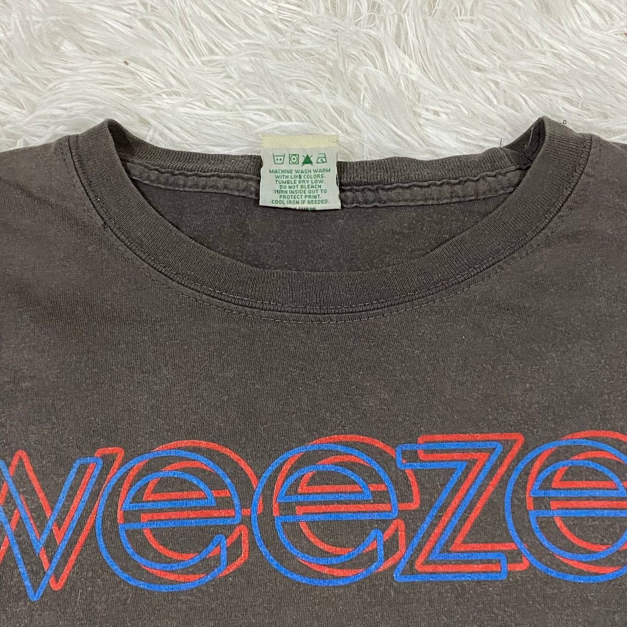 Band Tees Rock band weezer Size US L / EU 52-54 / 3 - 3 Thumbnail