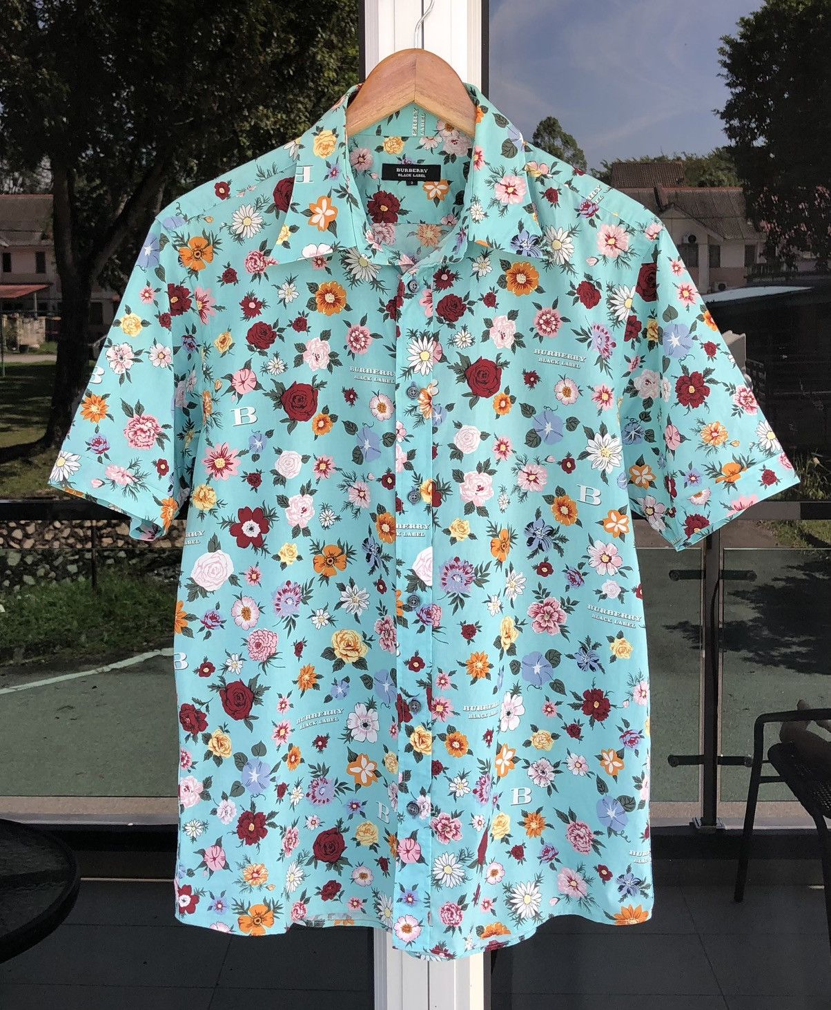 Burberry Burberry Black Label Flower Printed Short Sleeve Shirt Size US M / EU 48-50 / 2 - 1 Thumbnail