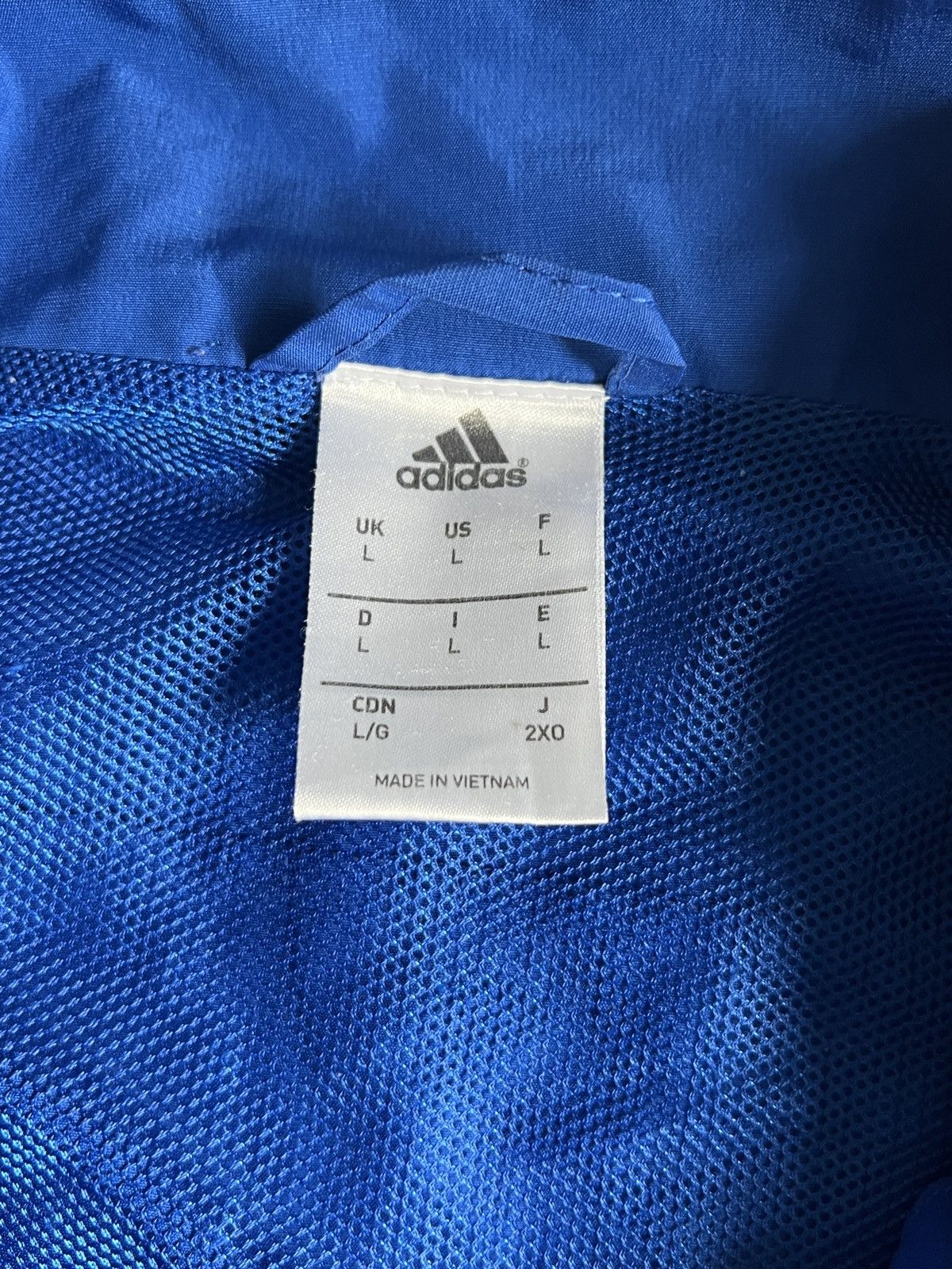 Vintage Vintage Adidas 2015 Manchester United Jacket Size US L / EU 52-54 / 3 - 12 Thumbnail