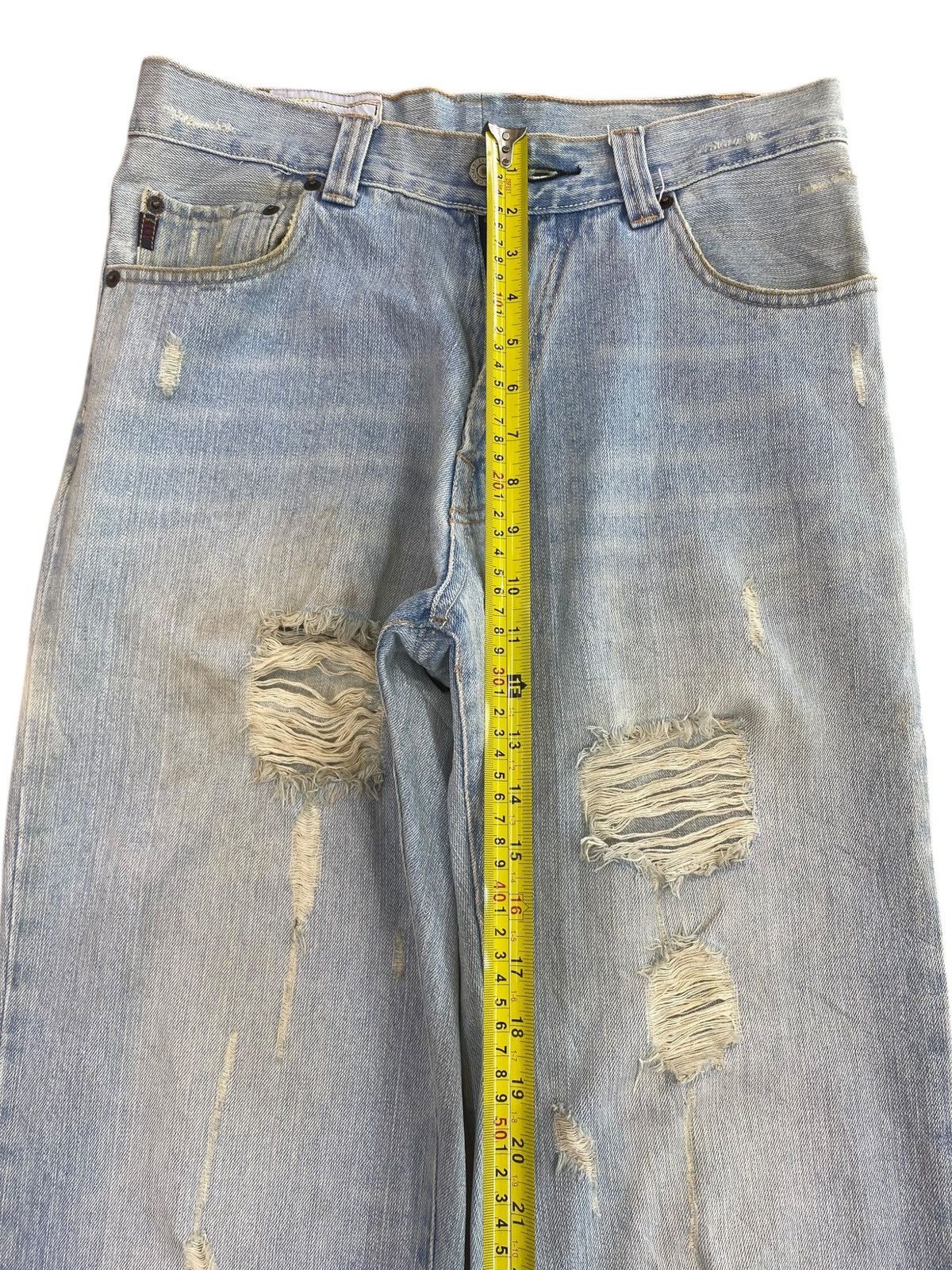 Abercrombie & Fitch Abercrombie & Fitch Light Blue Wash Style Distressed Jeans Size US 30 / EU 46 - 6 Thumbnail