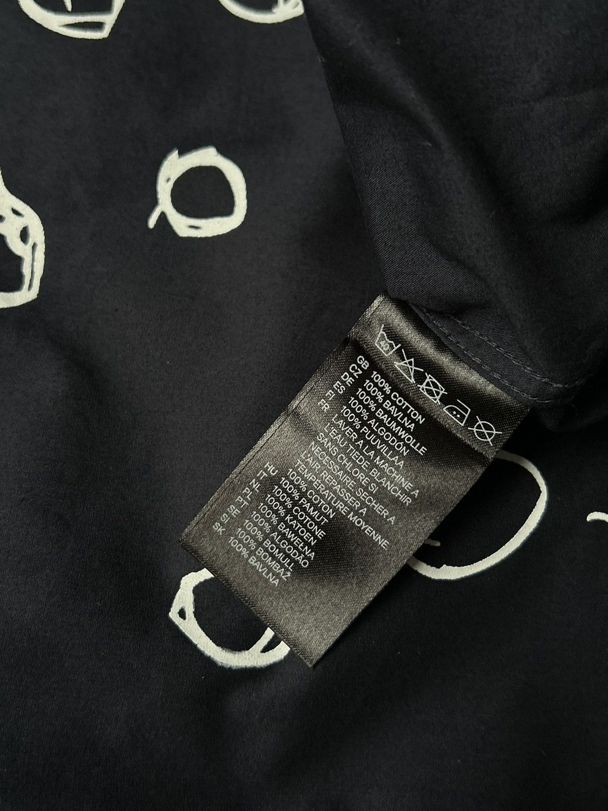 Comme des Garcons × Japanese Brand Shirts 👔 H&M x Comme Des Garçons 🔘 Japanbrand 🇯🇵 🔘 Size US L / EU 52-54 / 3 - 5 Thumbnail
