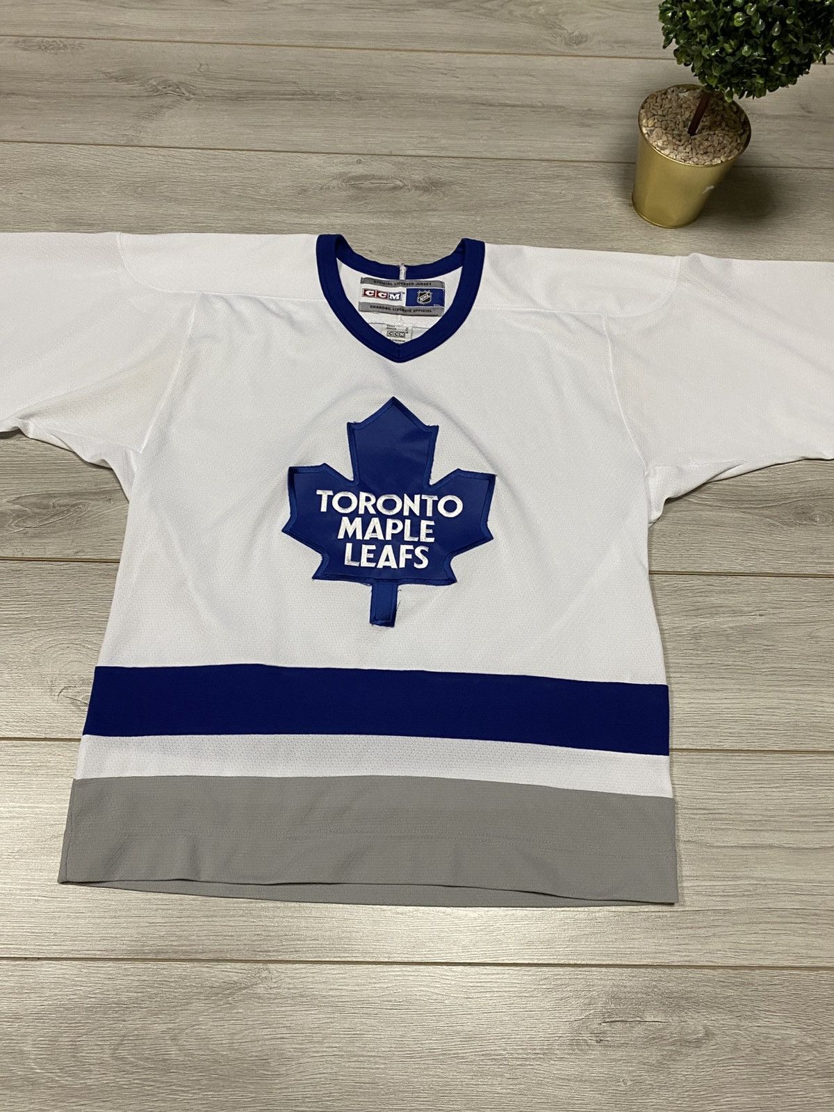 NFL Toronto Maple leafs Canada hockey jersey long sleeve Size US M / EU 48-50 / 2 - 5 Thumbnail