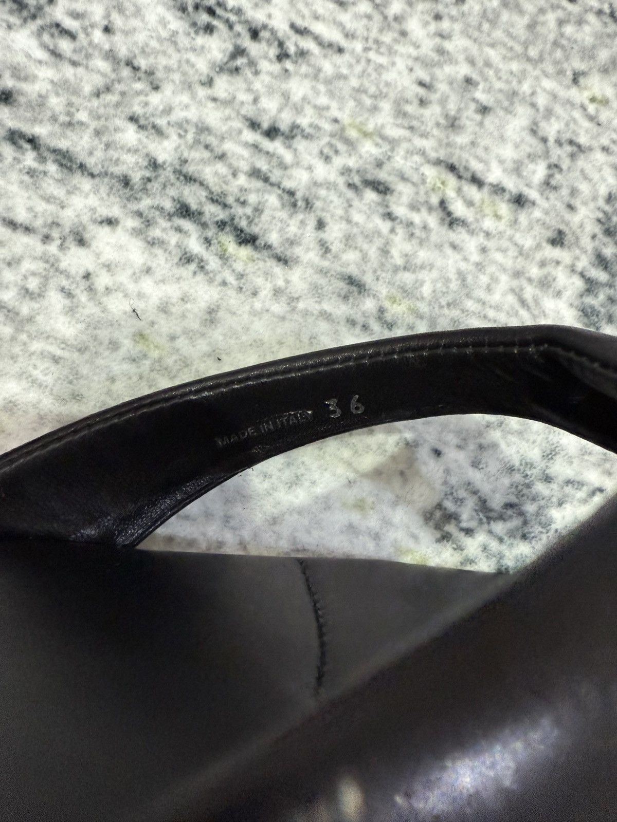 Prada Prada triangle leather flip flops Size US 5 / IT 35 - 4 Thumbnail