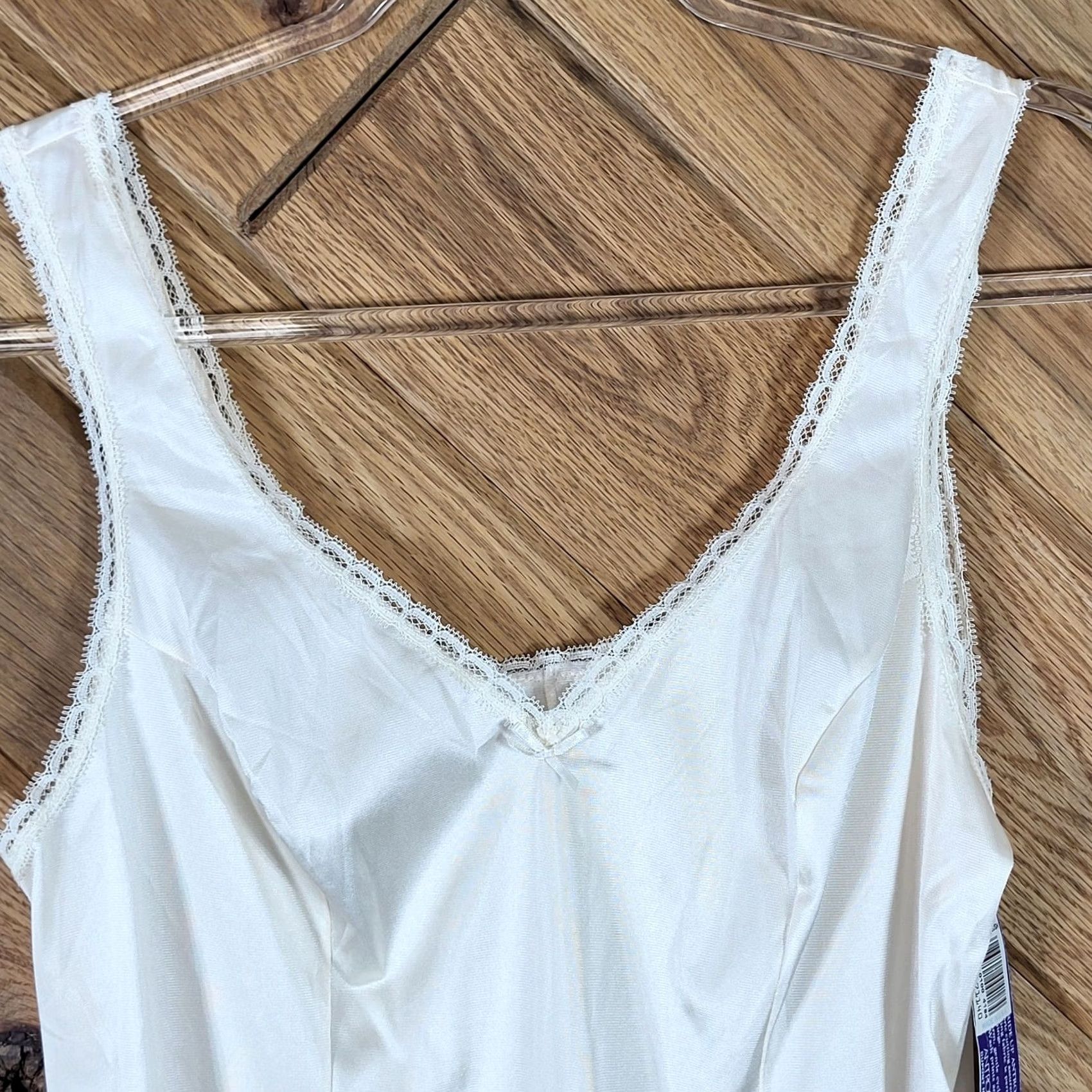 Vintage VINTAGE Lorraine Camisole Women's 38 Cream Nylon Lace Trim USA 1980s Victorian Mens? Size ONE SIZE - 6 Thumbnail