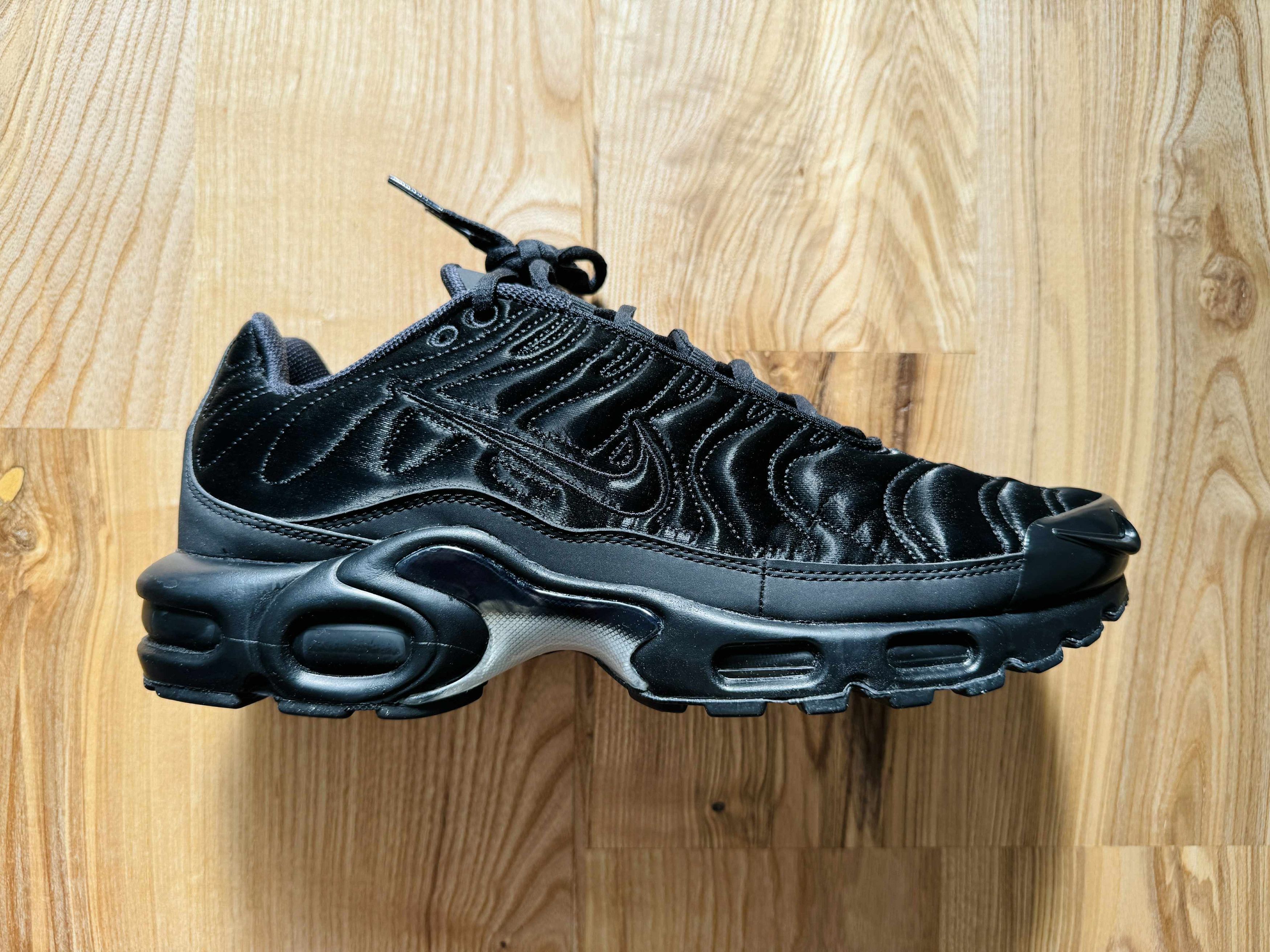 Nike Air Max Plus TN Black Satin Size US 10 / EU 43 - 1 Thumbnail