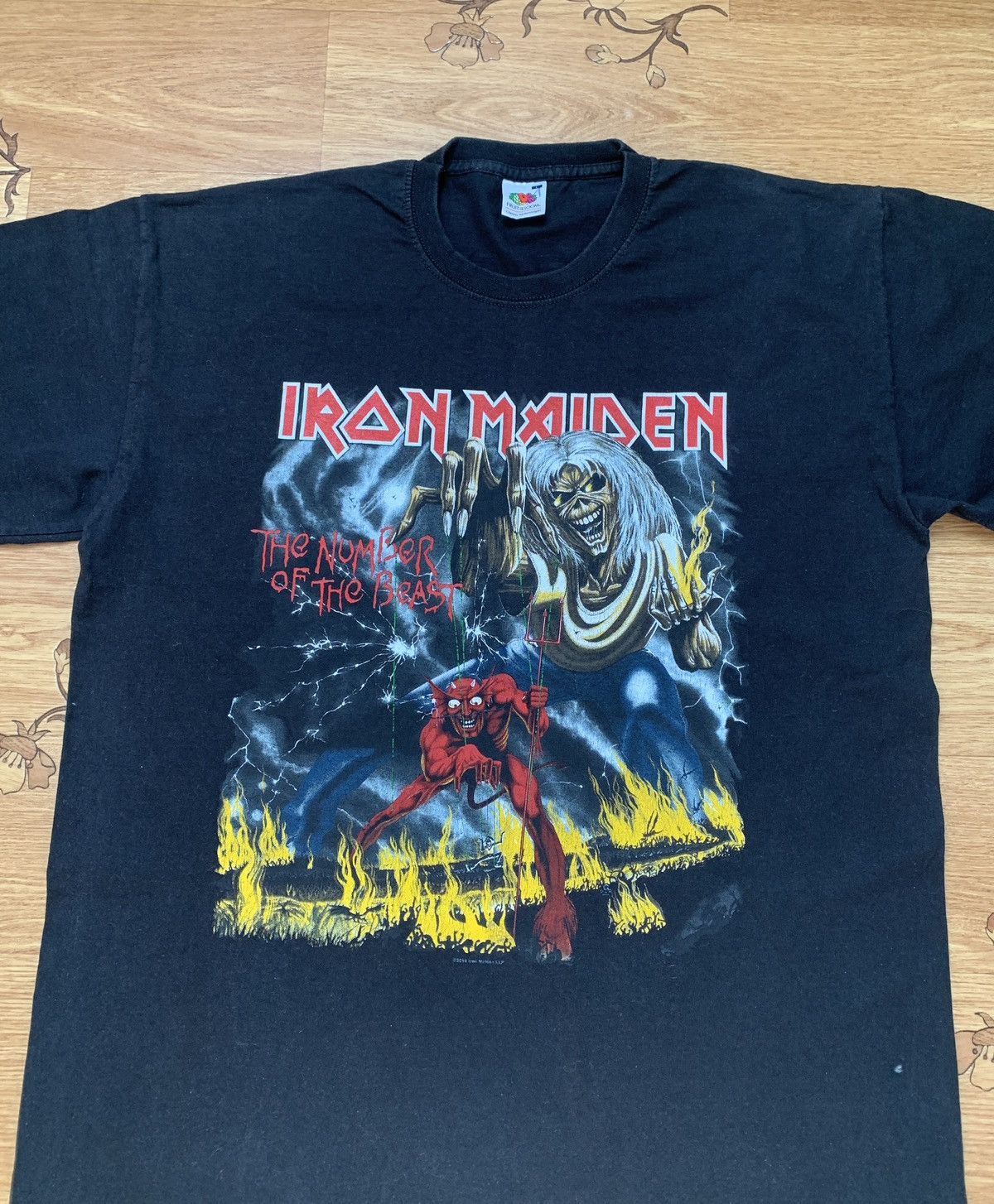 Fruit Of The Loom Iron Maiden The Number Of The Beast 2010 T Shirt Tee Size US L / EU 52-54 / 3 - 2 Thumbnail