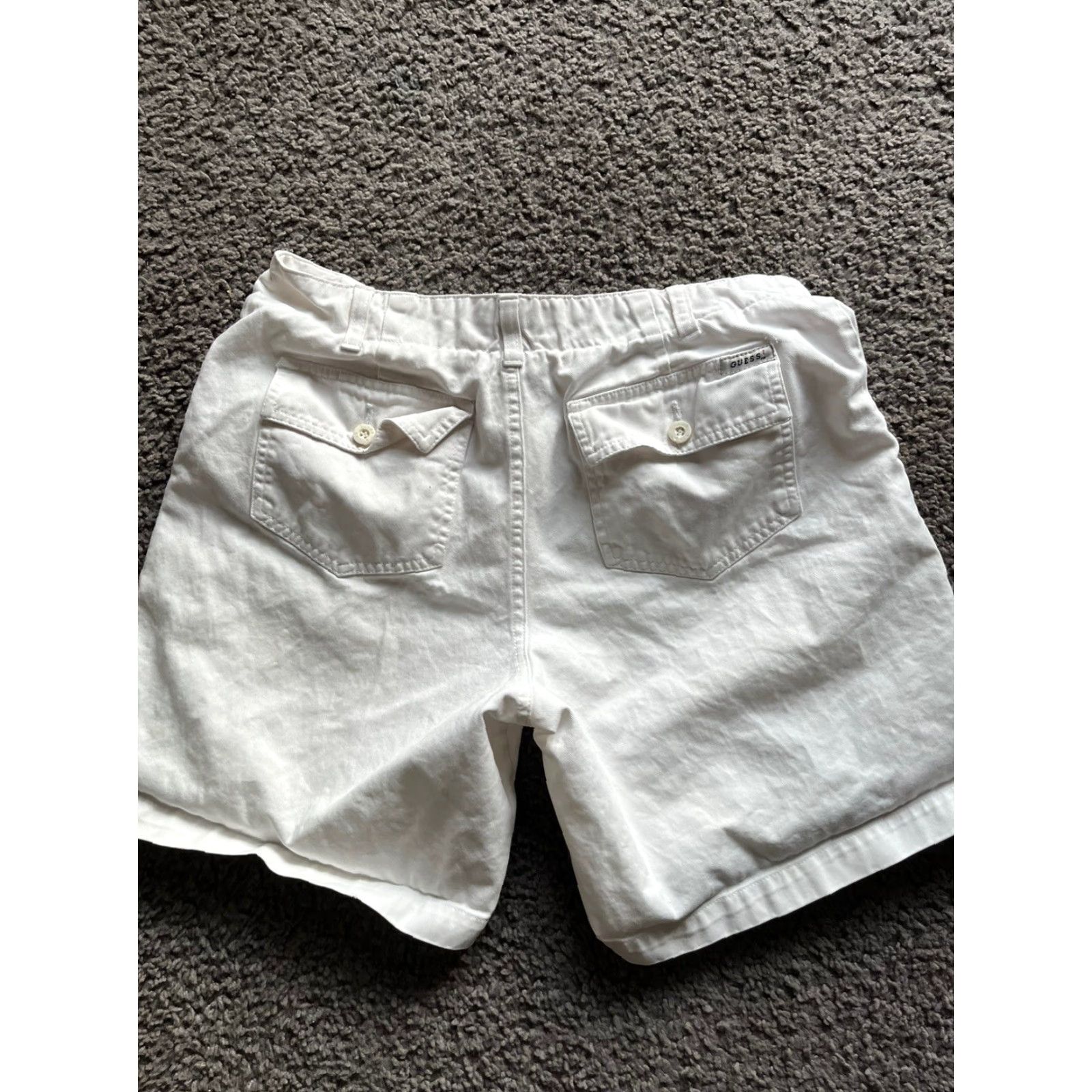 Guess VINTAGE Guess White Bermuda Short Women's Size 30 Stretch Front & Rear Pockets Bermuda Weekender White Womens 30 Size 30" / US 8 / IT 44 - 2 Thumbnail