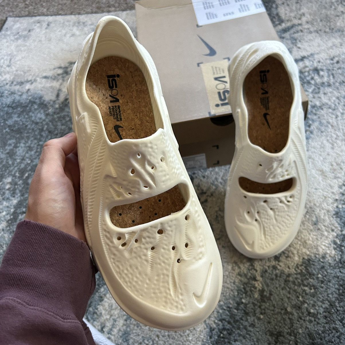 Nike DM0886-100 NiKE iSPA UNiVERSAL CLOG NATURAL WHiTE GORPCORE Size US 10 / EU 43 - 13 Thumbnail