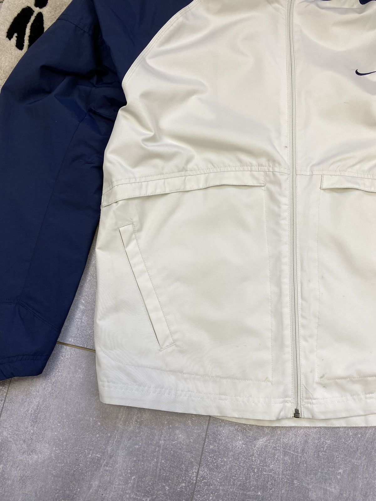 Nike × Vintage Mens Vintage Nike Air Track Light Zip Up Jacket Opium Y2K Size US M / EU 48-50 / 2 - 17 Thumbnail