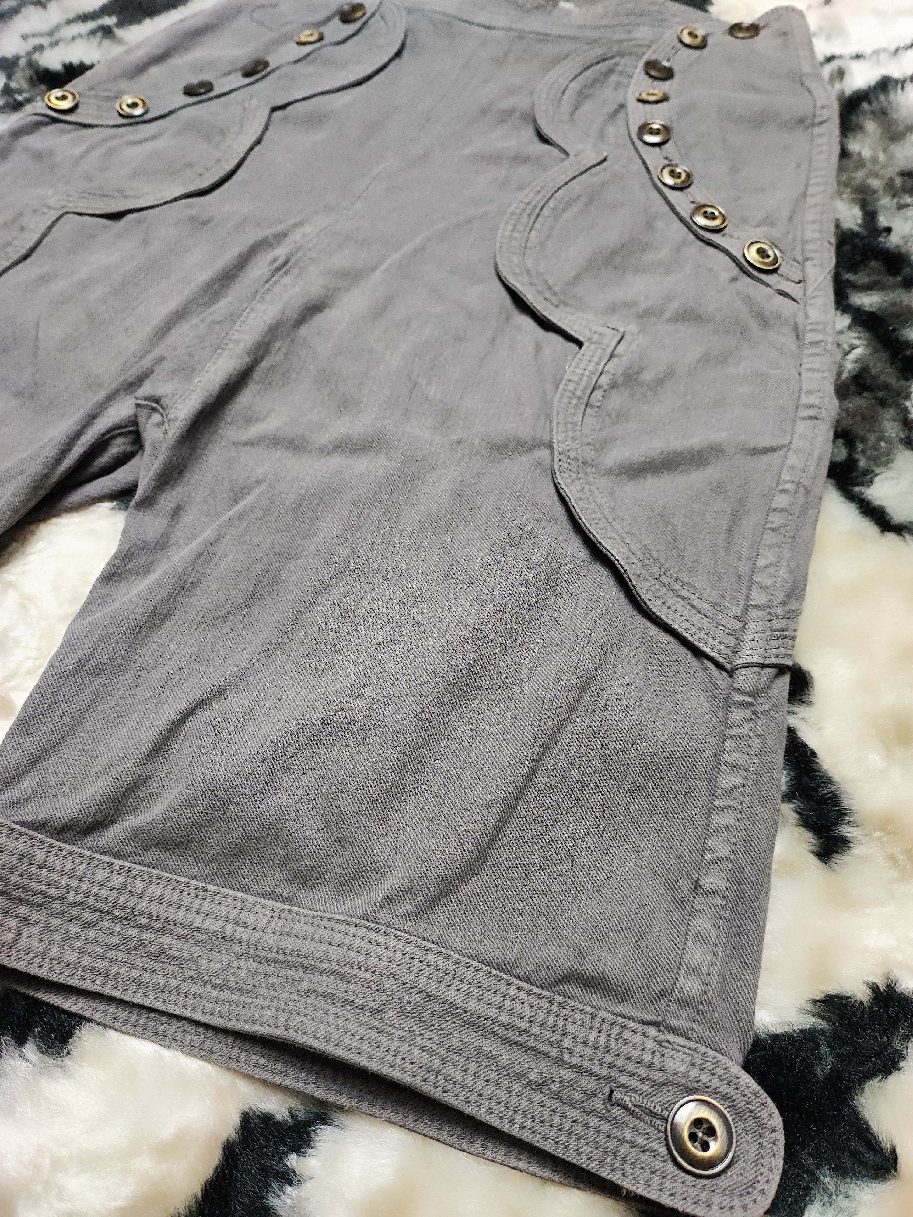 Tsumori Chisato Tsumori Chisato Short Pants Size 24" / US 00 / IT 34 - 5 Thumbnail