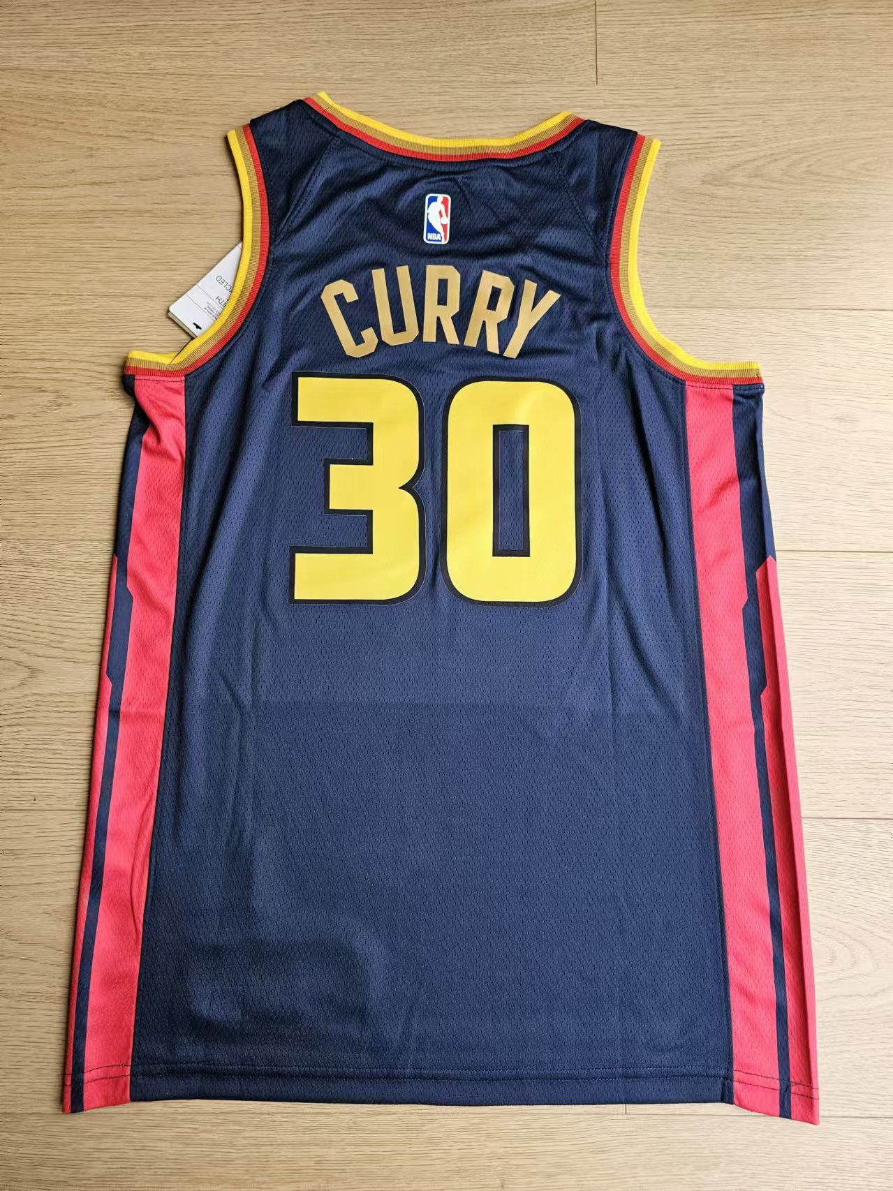 NBA Warriors #30 Stephen Curry Jersey M Size US M / EU 48-50 / 2 - 2 Thumbnail