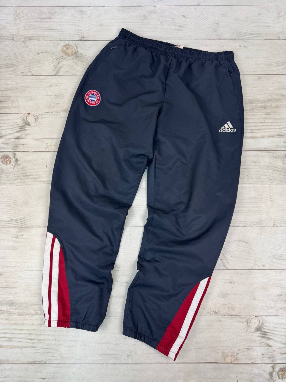 Adidas Adidas Bayern Munich 2001 2002 Tracksuit Jacket And Pants Size US XL / EU 56 / 4 - 13 Thumbnail