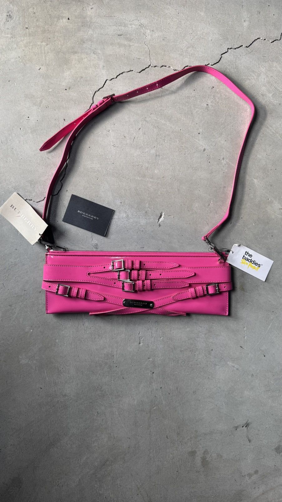 Burberry Prorsum Burberry Propsum Pink Patent Leather Bridle ElongatedClutch Size ONE SIZE - 3 Thumbnail