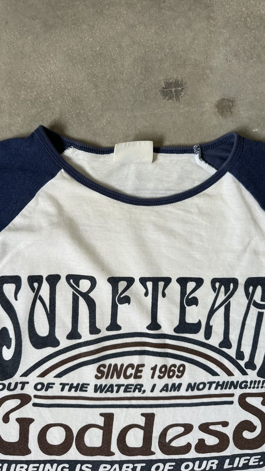 Japanese Brand VINTAGE GODDES SURFING RAGLAN TEE Size US M / EU 48-50 / 2 - 4 Thumbnail