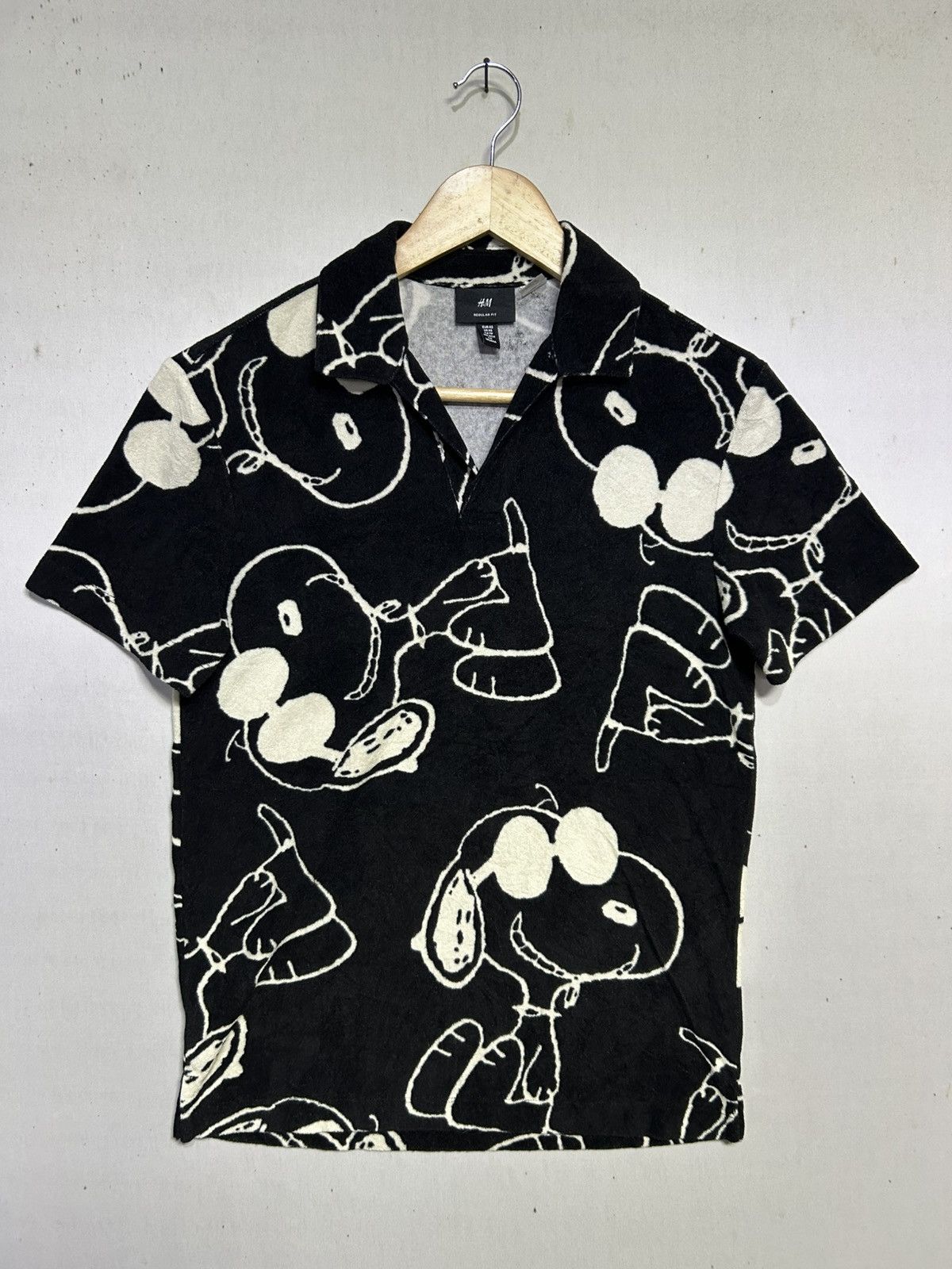 Cartoon Network × H&M × Peanuts Overprint peanut snoopy h&m polos Size US XS / EU 42 / 0 - 1 Thumbnail