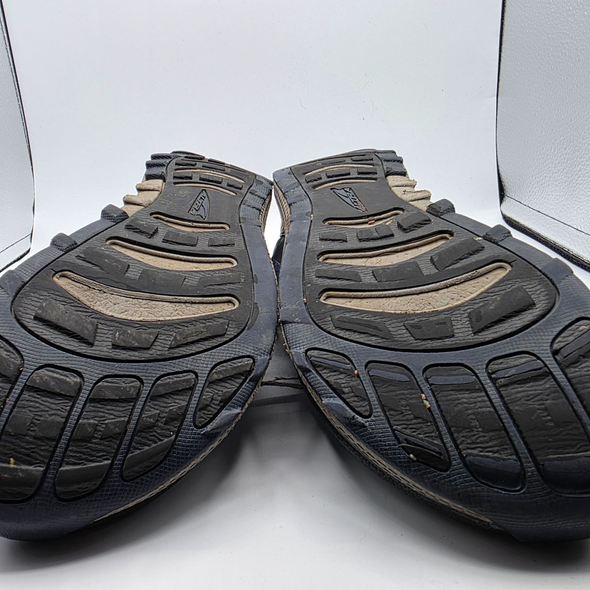 Altra Altra Superior 3.0 Mens Size 11 Blue Black Athletic Shoes Hi Size US 11 / EU 44 - 11 Thumbnail