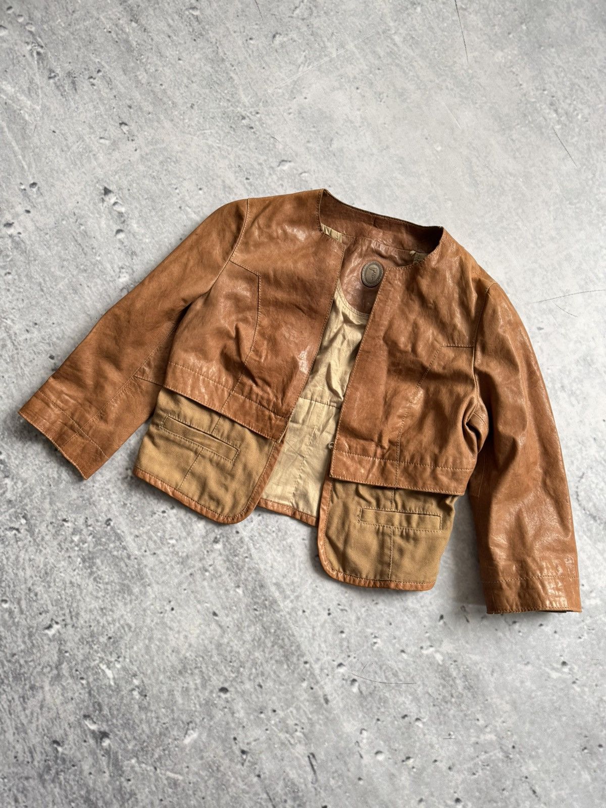 Trussardi Vintage Trussardi jacket 100% LEATHER blazer wmns Size XS / US 0-2 / IT 36-38 - 2 Thumbnail