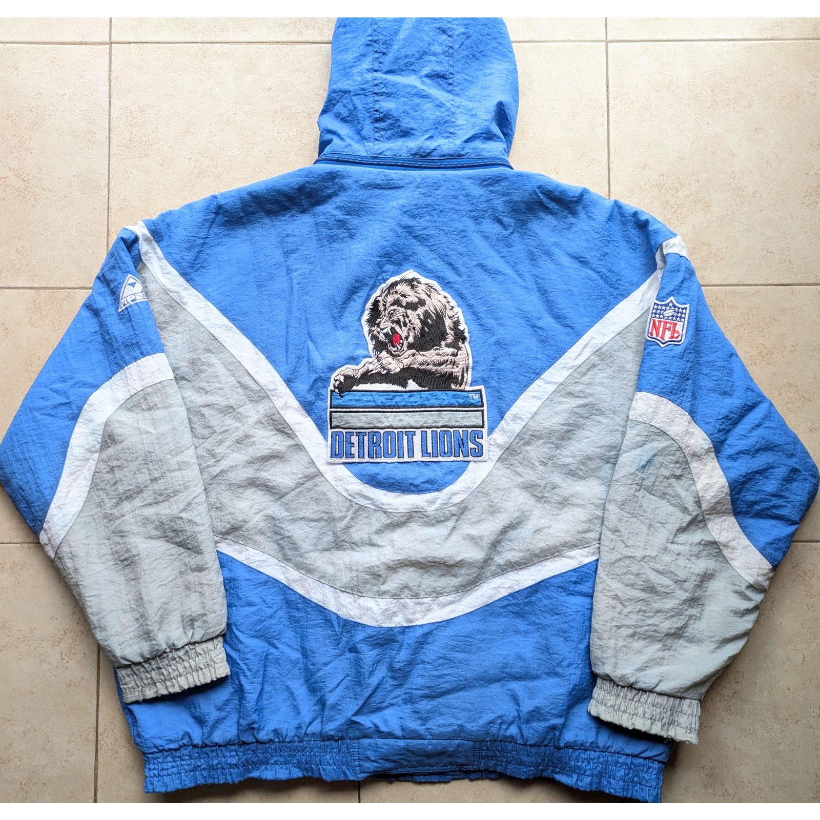 Apex One × NFL Detroit Lions 90s APEX puffer XL blue gray Pro Line vintage Size US XL / EU 56 / 4 - 3 Thumbnail