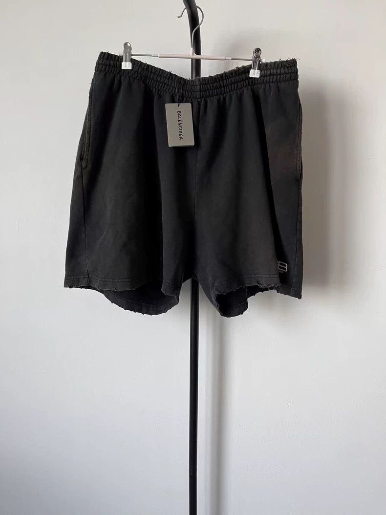 Balenciaga Balenciaga size L BB Paris Icon Solid Print Elastic Waist Size US 26 / EU 42 - 1 Thumbnail