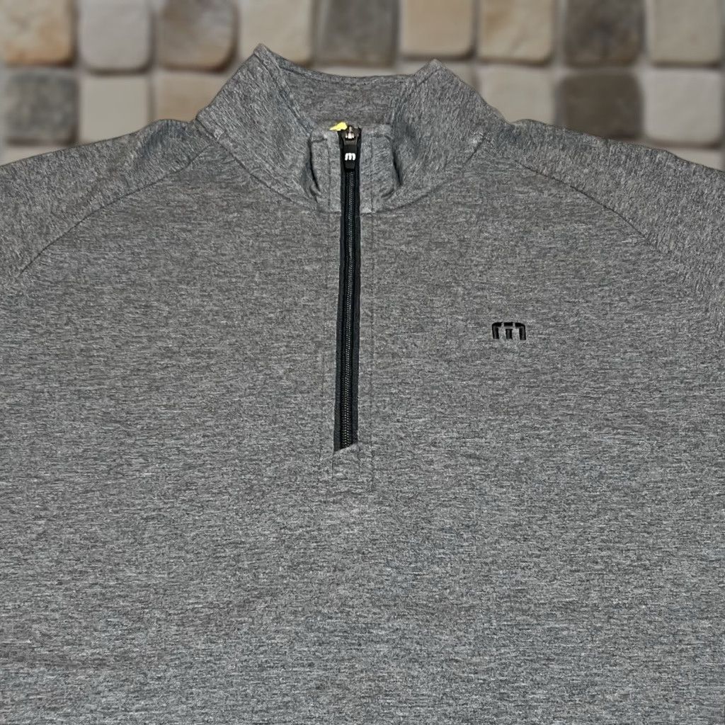 TravisMathew Travis Mathew Pullover Golf Sweater Mens Medium Gray 1/4 Zip Mock Cotton Blend Logo Zipper Tailored Knit Crew Neck Golf Size US M / EU 48-50 / 2 - 1 Thumbnail